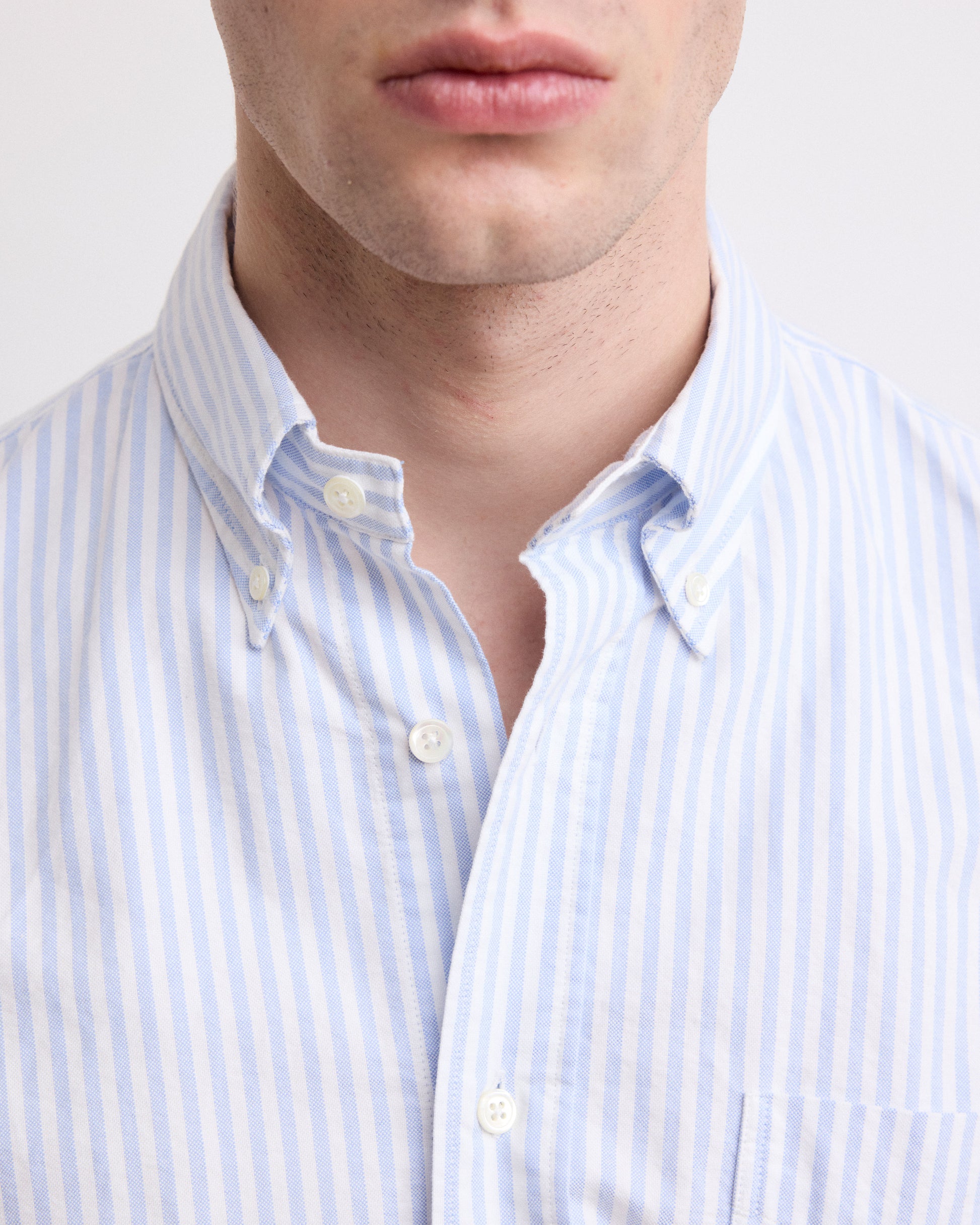 Chemise Homme en Oxford de Coton Rayé Bleu Ciel & Blanc Pitt