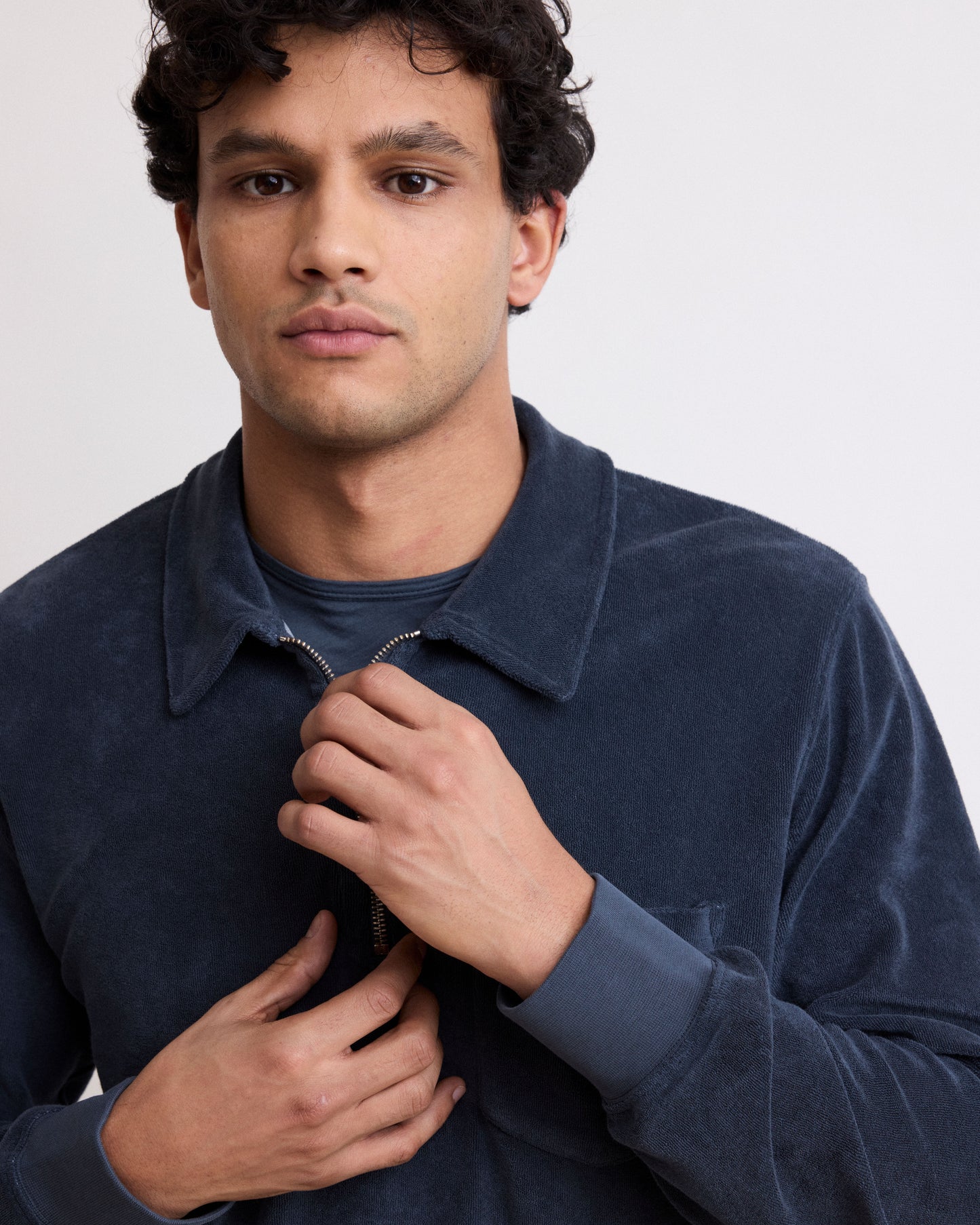 Sweatshirt Homme en Eponge Carbone Polo Zipper