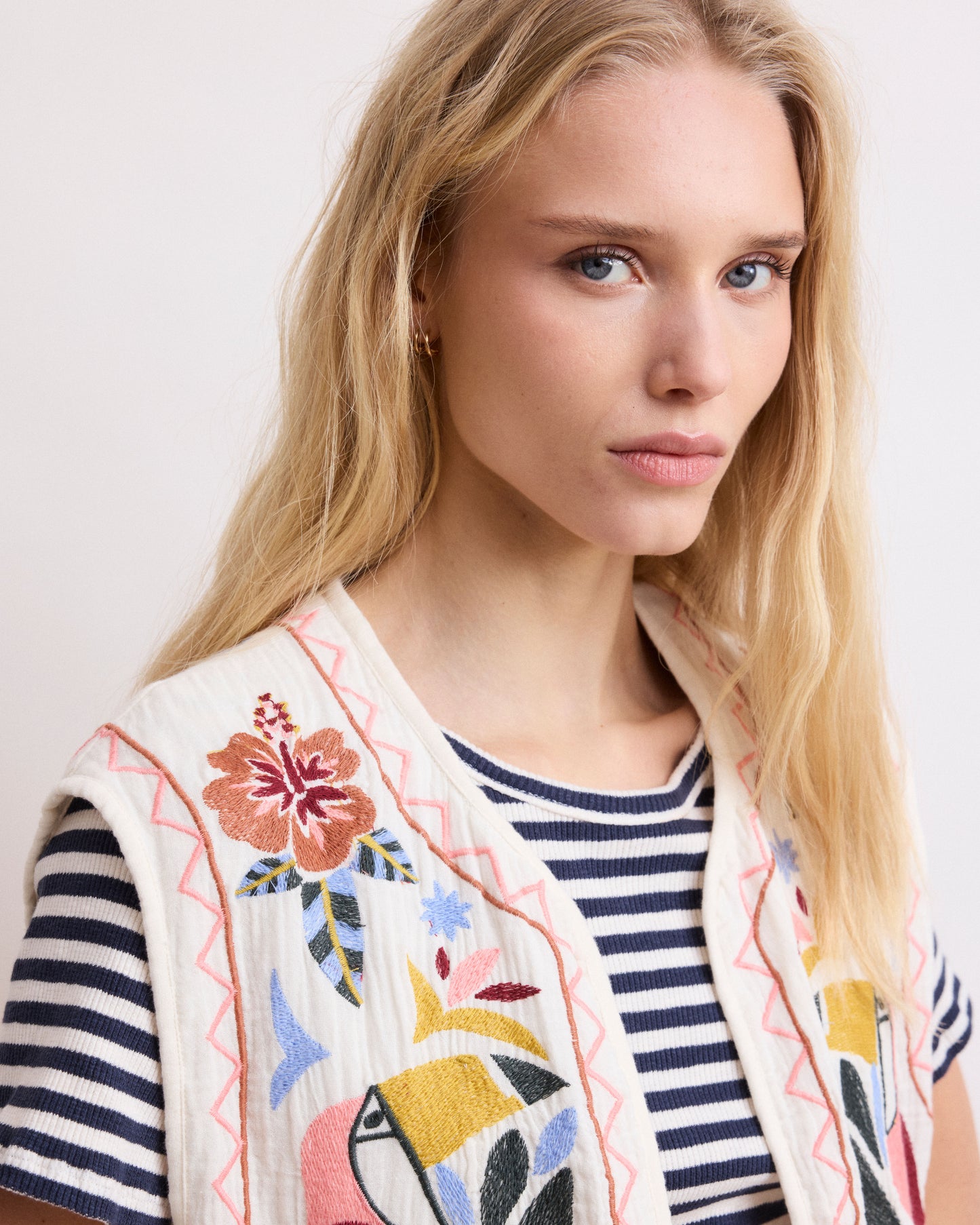 Veste Femme en Gaze de Coton Brodée Multicolore Viva