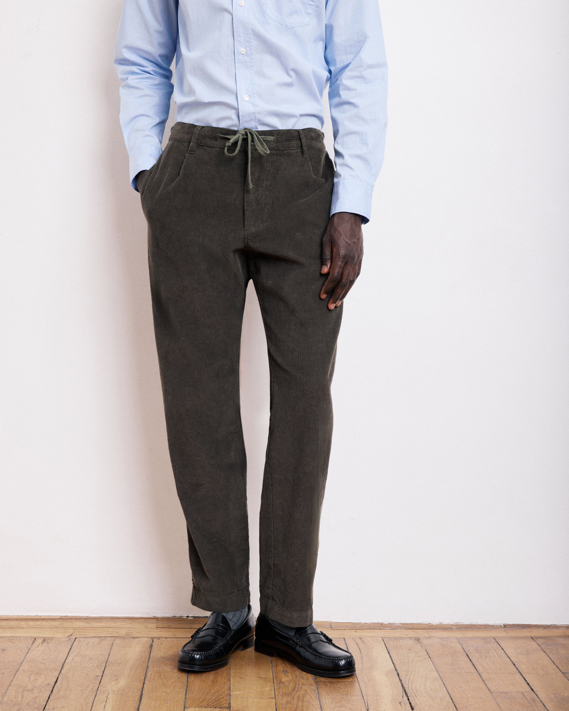 Pantalon Homme en Velours Côtelé Vert Olive Tanker