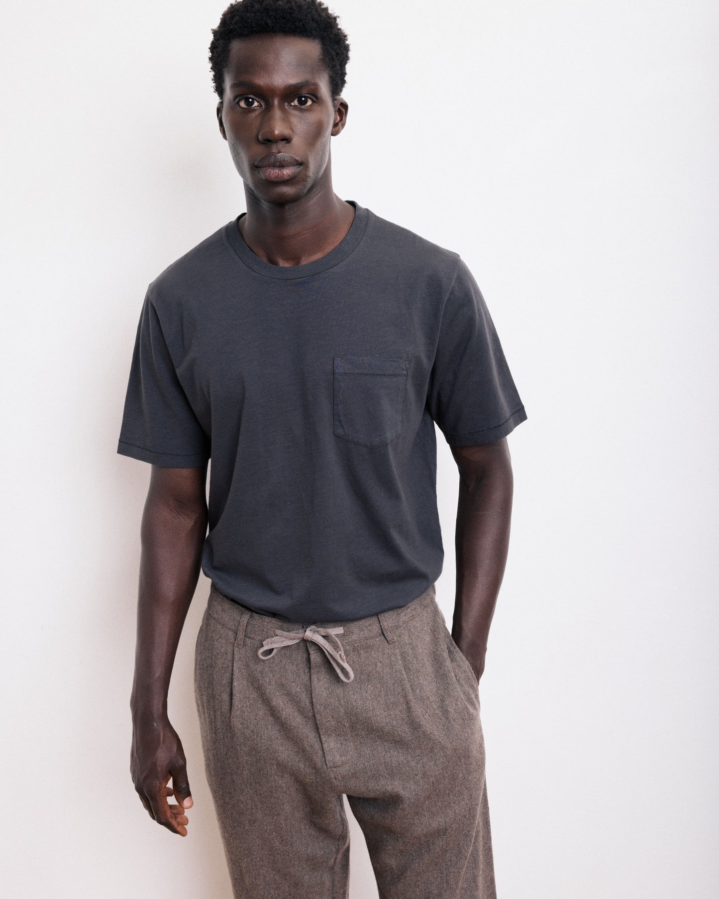 T-Shirt Homme en Coton Slub Charbon Carbone Crew