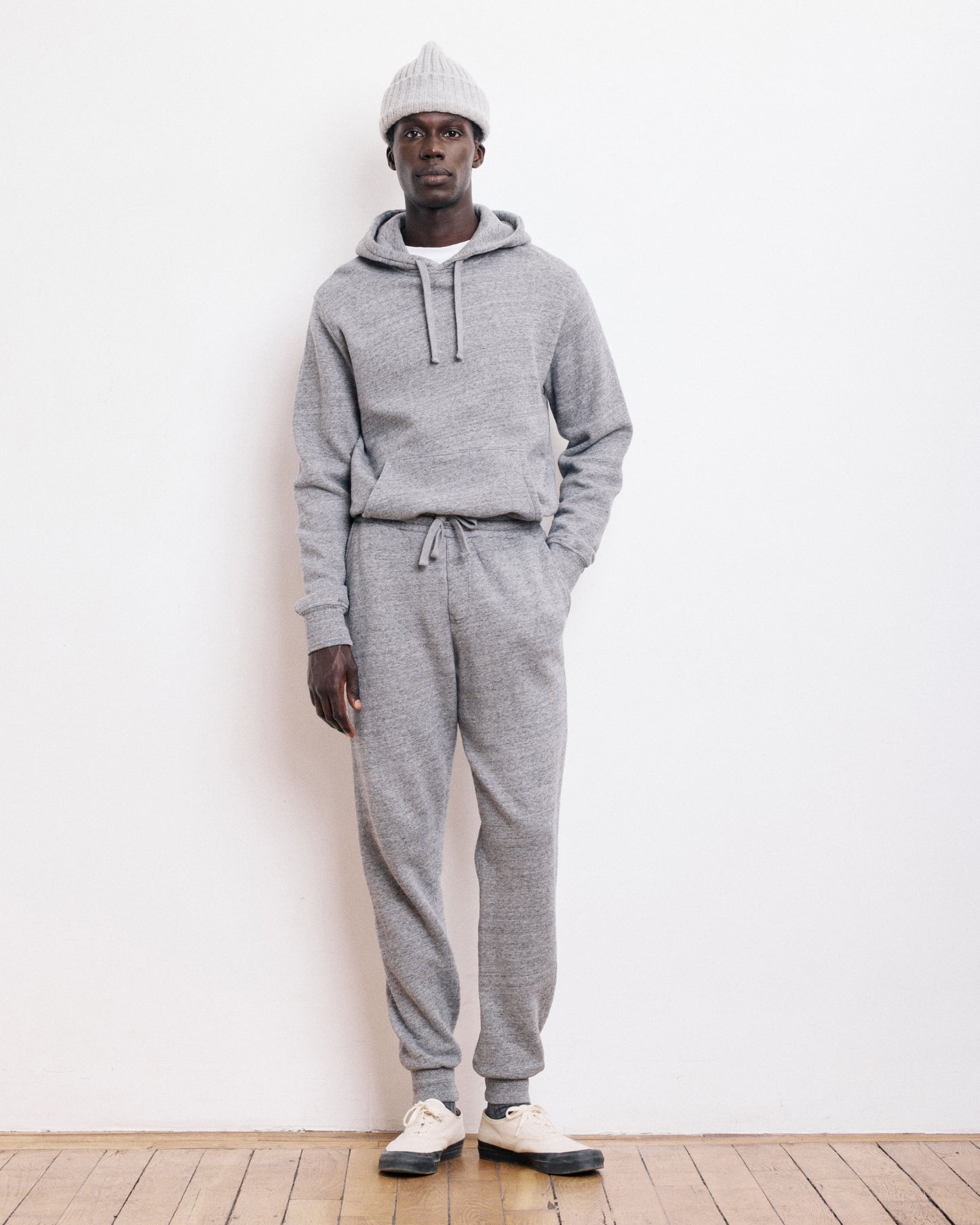 Pantalon Homme en Molleton Gris Chiné Jog