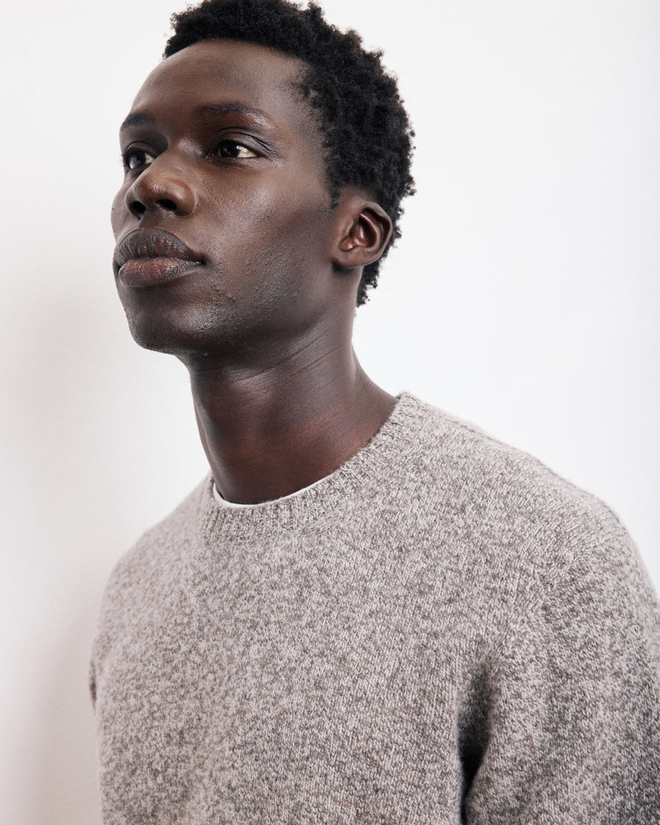 Pull Col Rond Homme en Laine Lambswool Gris - Image 3
