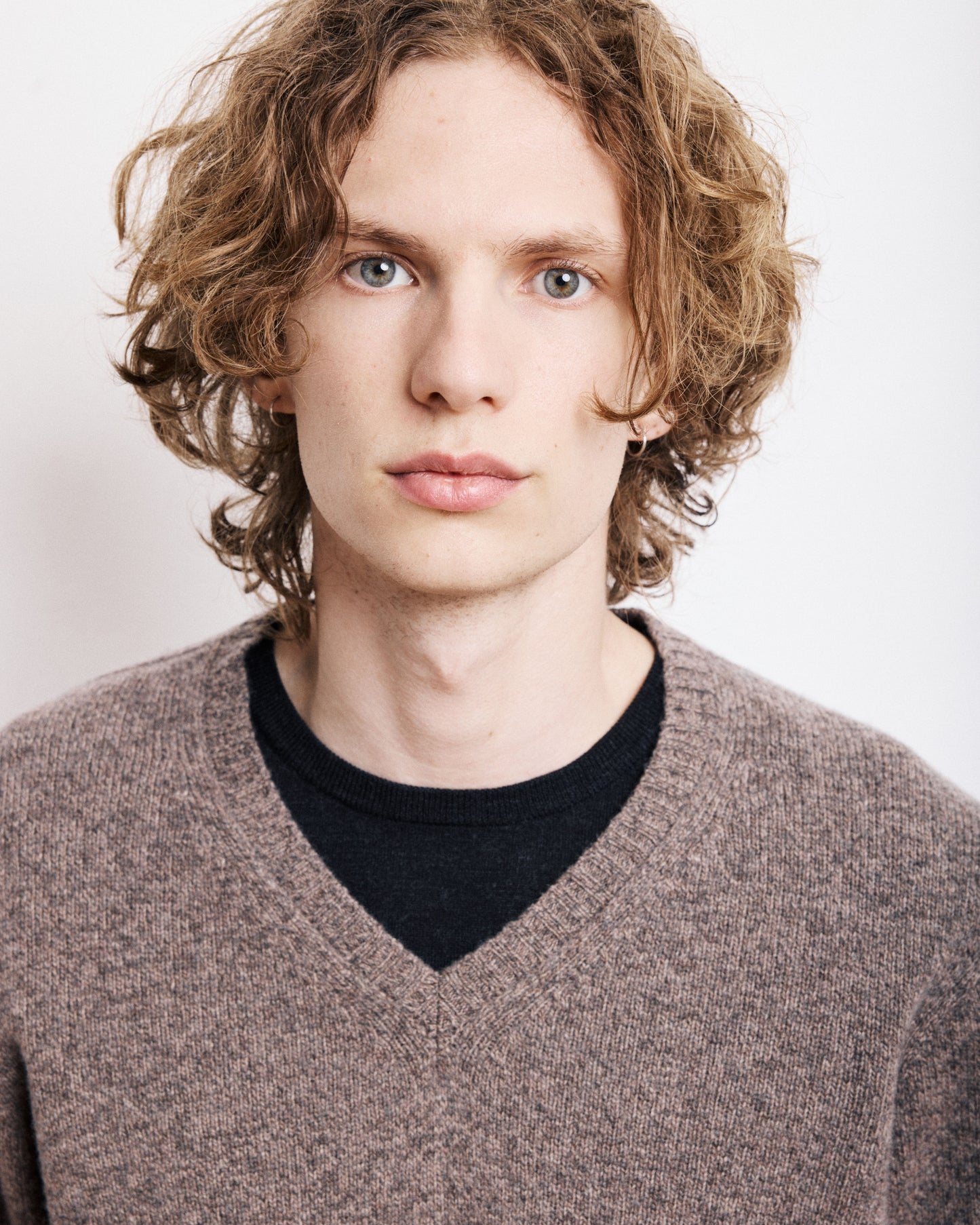 Pull Col V Homme en Laine Lambswool Brun