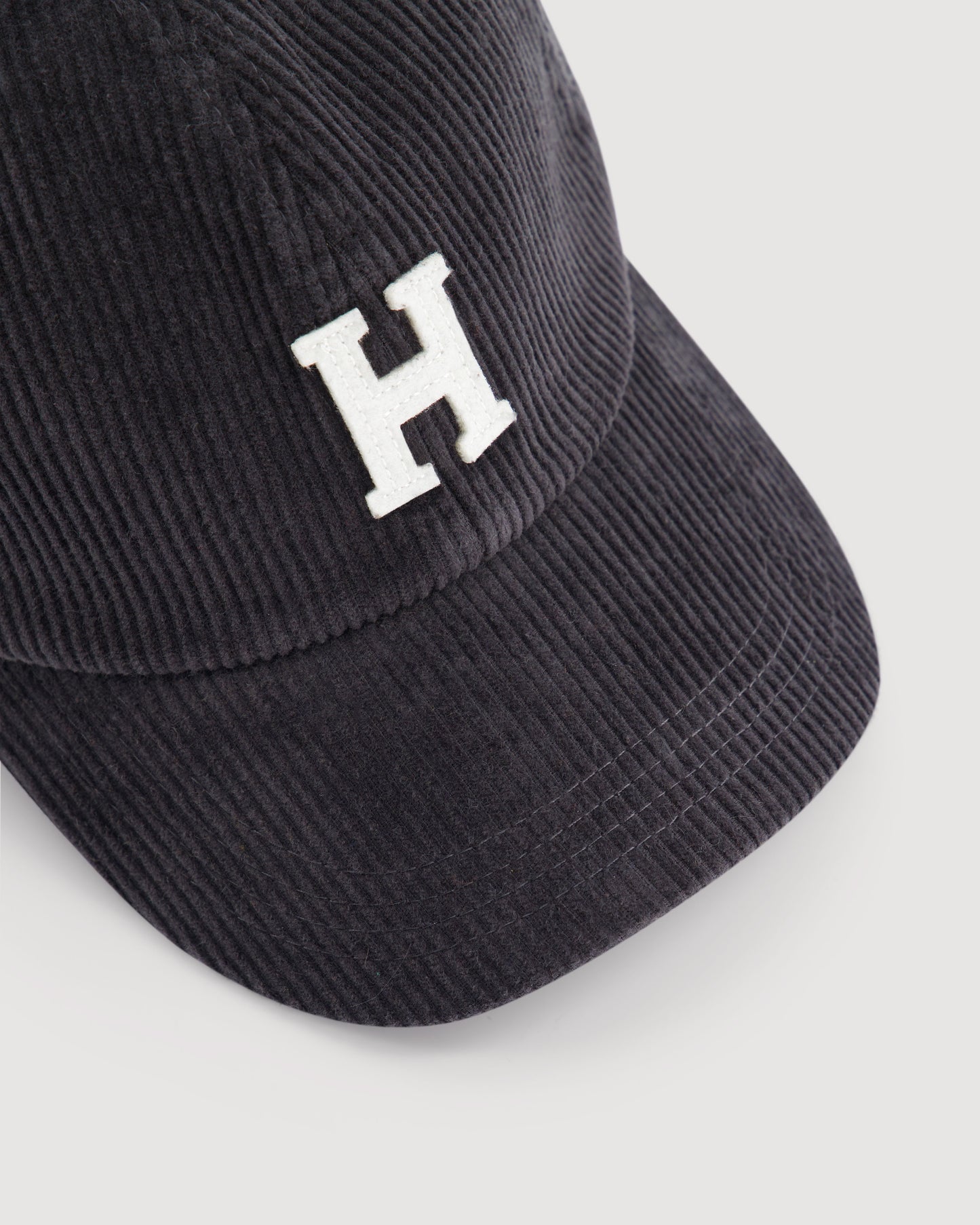 Casquette Homme en Velours Côtelé Gris Cap H