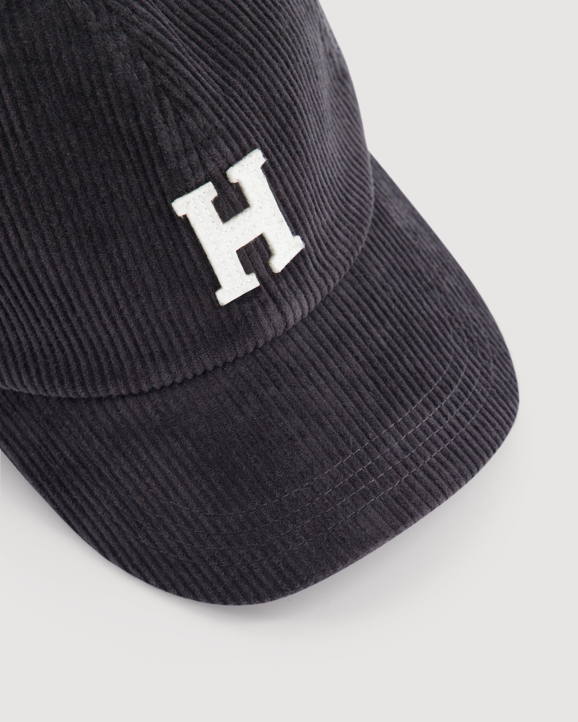Casquette Homme en Velours Côtelé Gris Cap H