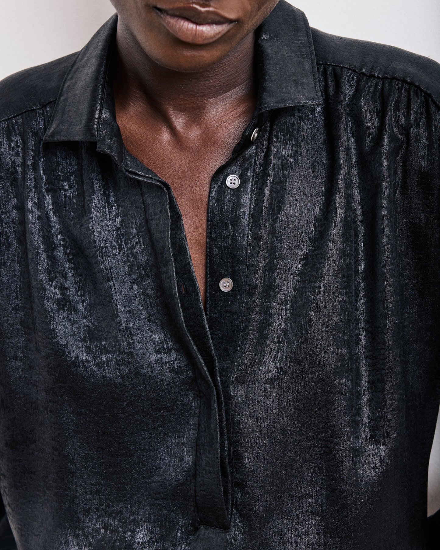 Blouse Femme en Lamé Noir Clarisse