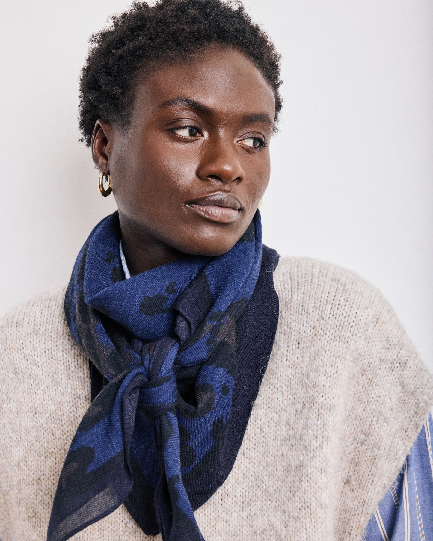 Echarpe Femme en Laine Imprimé Bleu Léopard