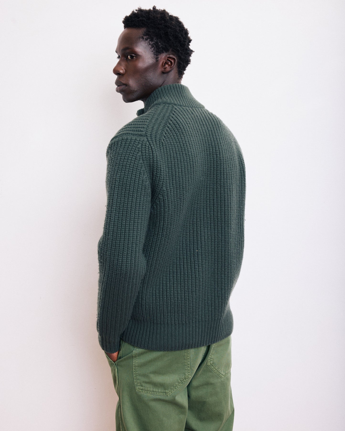 Pull Homme en Laine Mérinos Vert Militaire