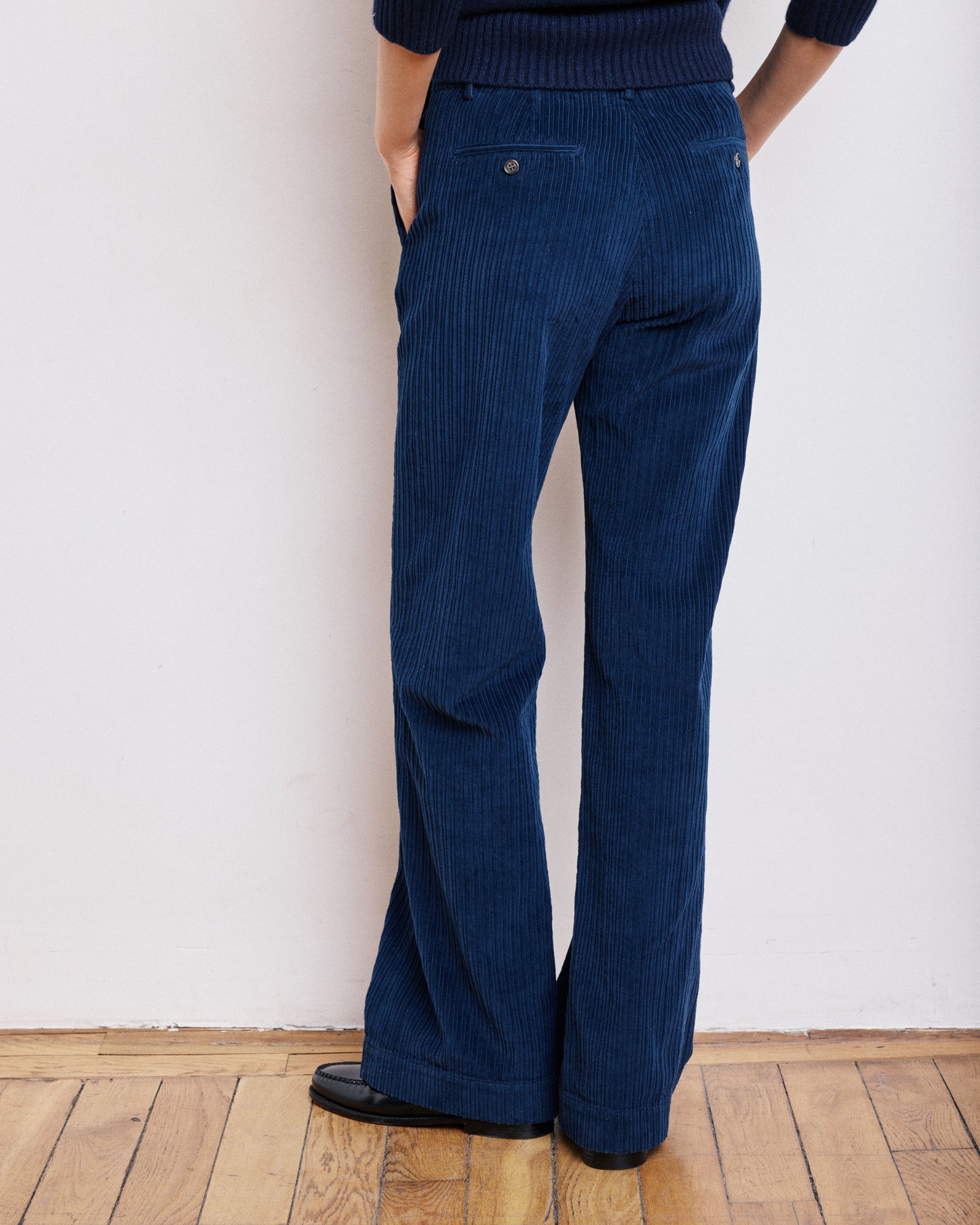 Pantalon Femme en Velours Côtelé Bleu Marine Pandore