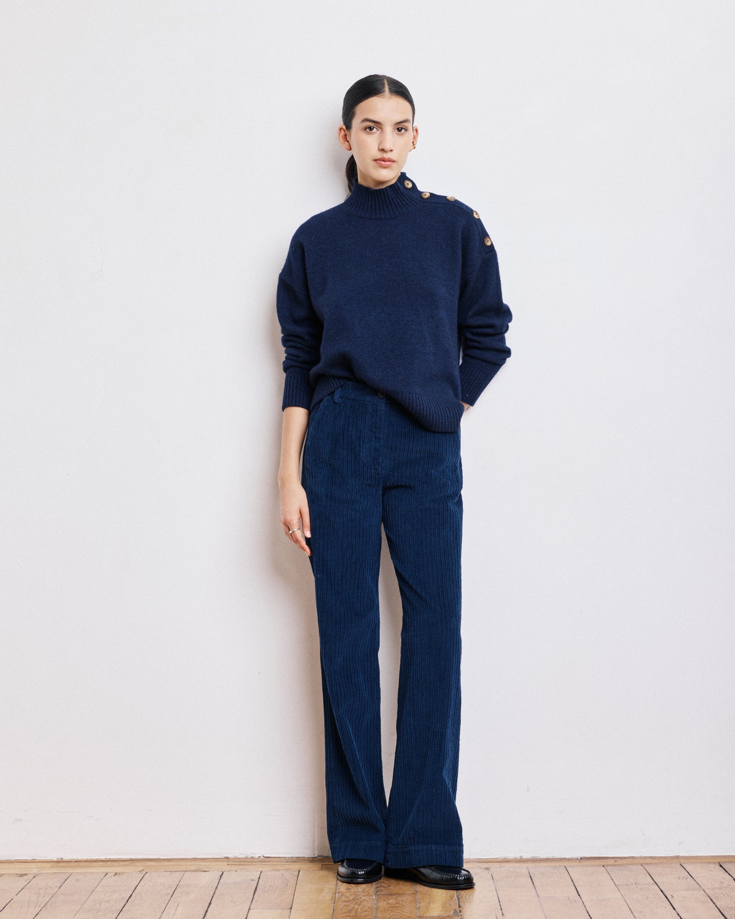 Pantalon Femme en Velours Côtelé Bleu Marine Pandore