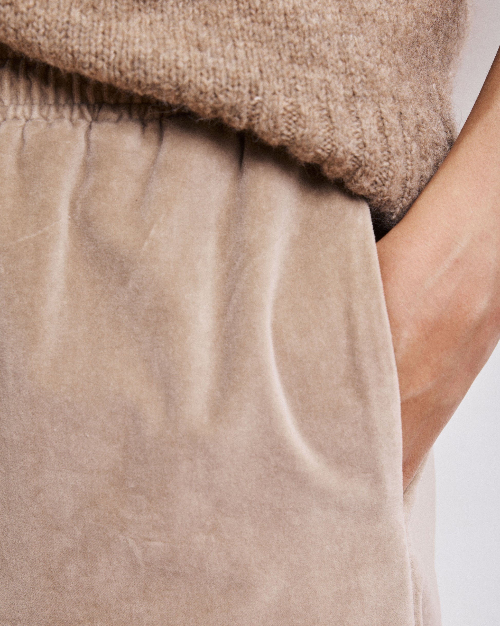 Pantalon Femme en Velours Lisse Beige Peyo
