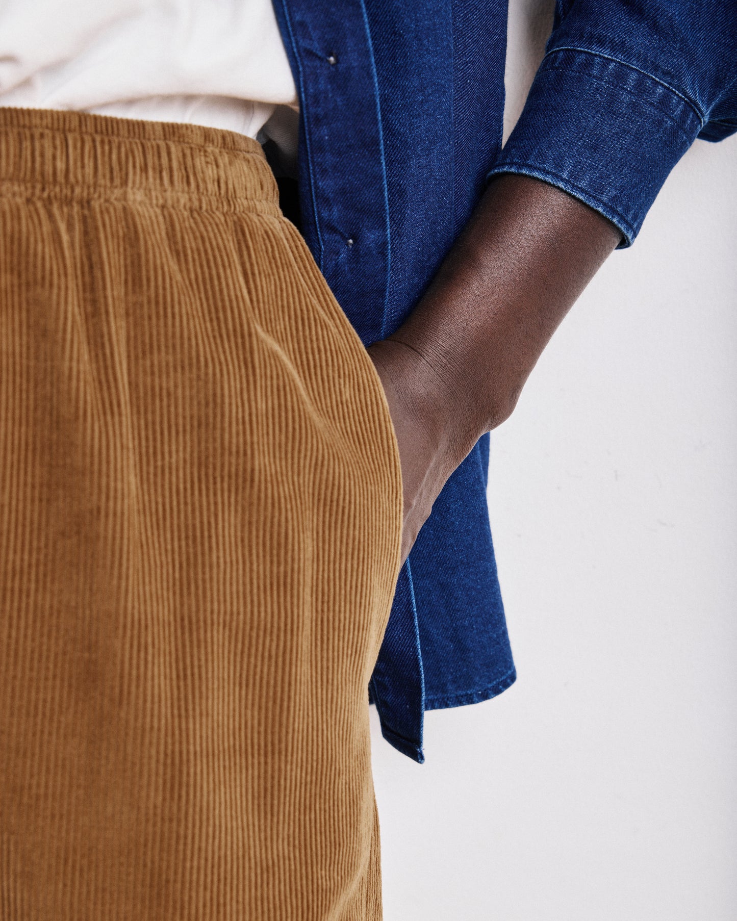 Pantalon Femme en Velours Côtelé Fin Mocha Plumiel