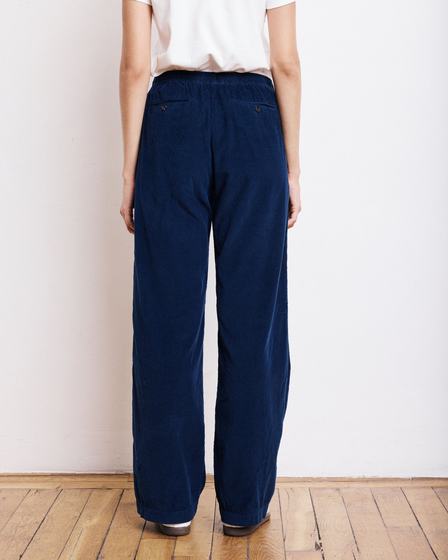 Pantalon Femme en Velours Côtelé Fin Bleu Marine Plumiel