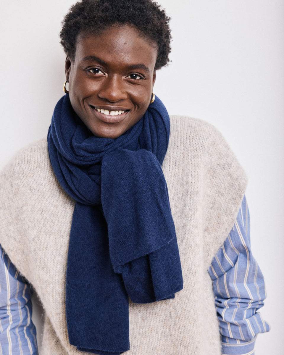 Ment Women's Navy Blue Wool & Cashmere Scarf - Image alternative