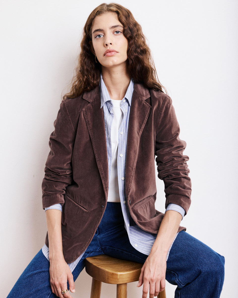 Chaqueta Mujer en Terciopelo Virna de chocolate - Image 3