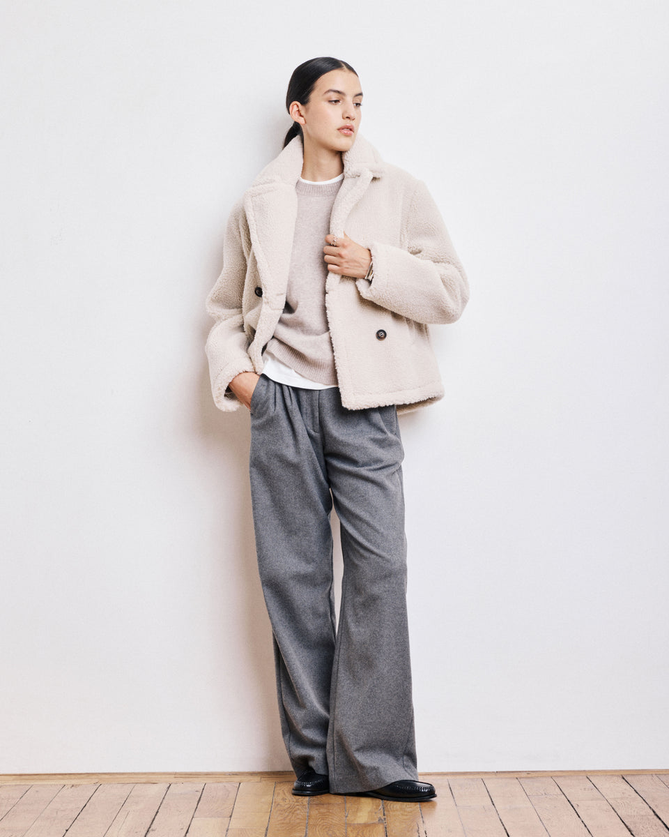 Vegas Women's Off-White Sherpa Coat - Image alternative