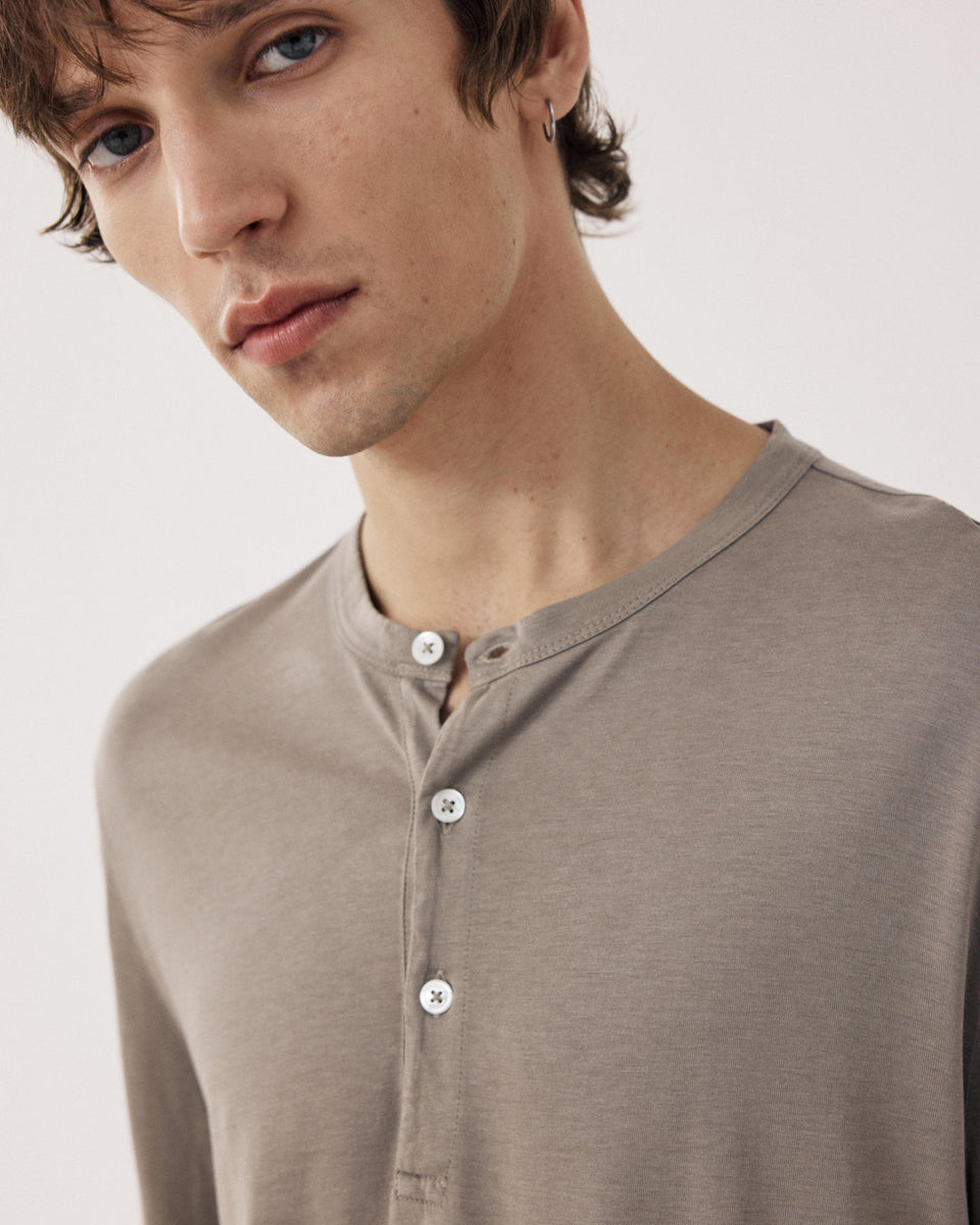 T-shirt Homme en Jersey de Lyocell & Coton Taupe Henley - Image 3