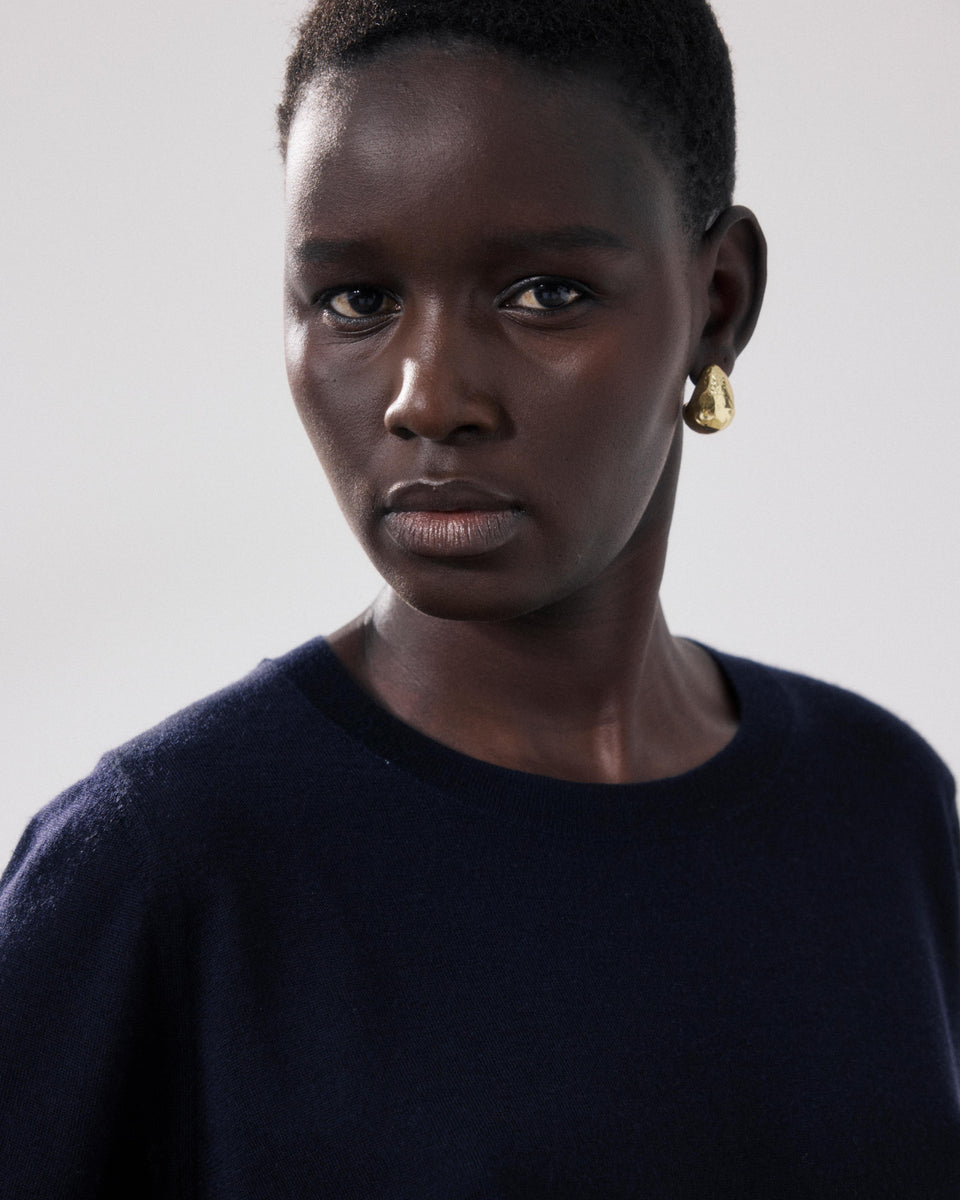 Pull Femme en Laine Mérinos Bleu Marine Matija - Image alternative