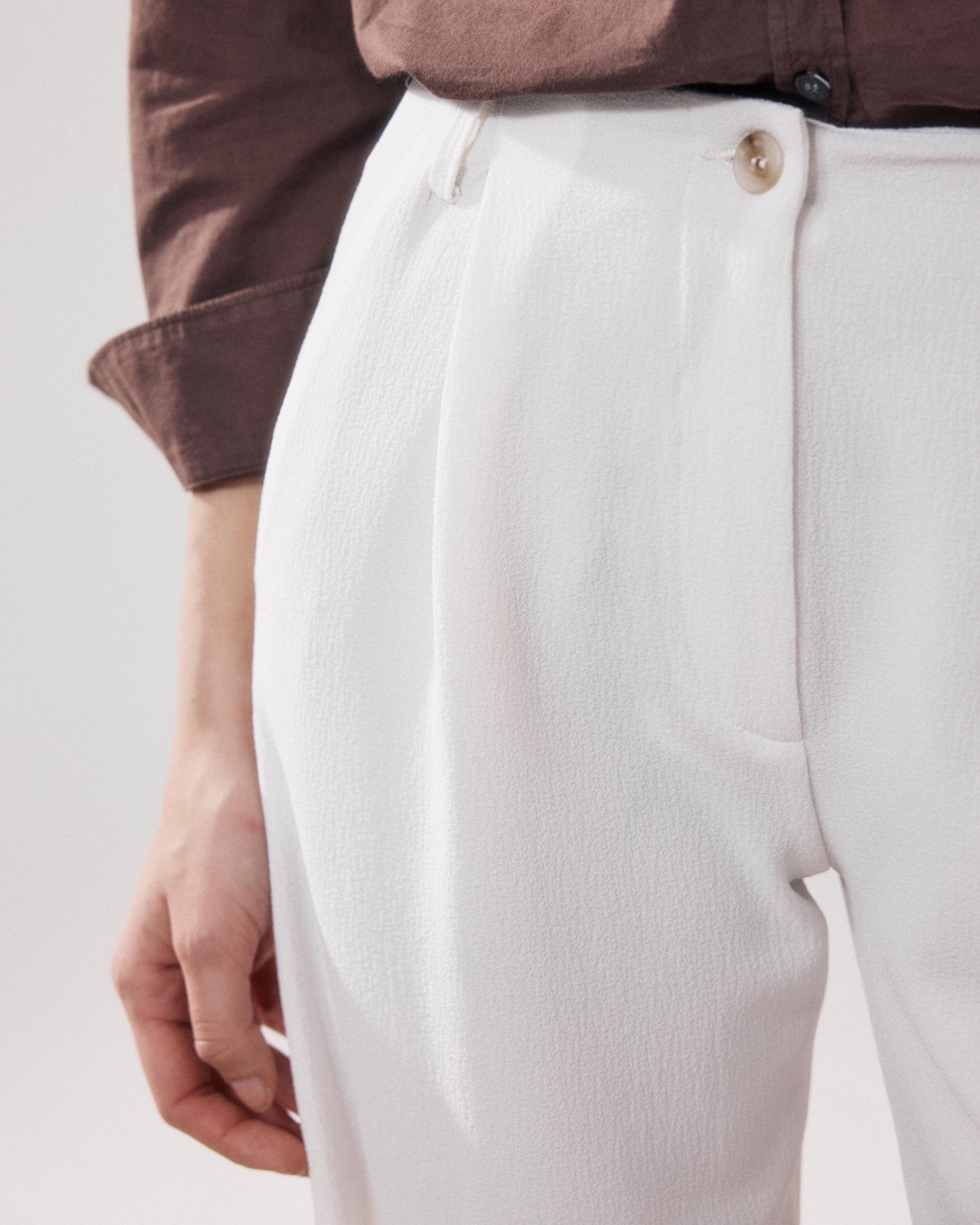 Women's White Paradise Crepe Pants BFPE613-01