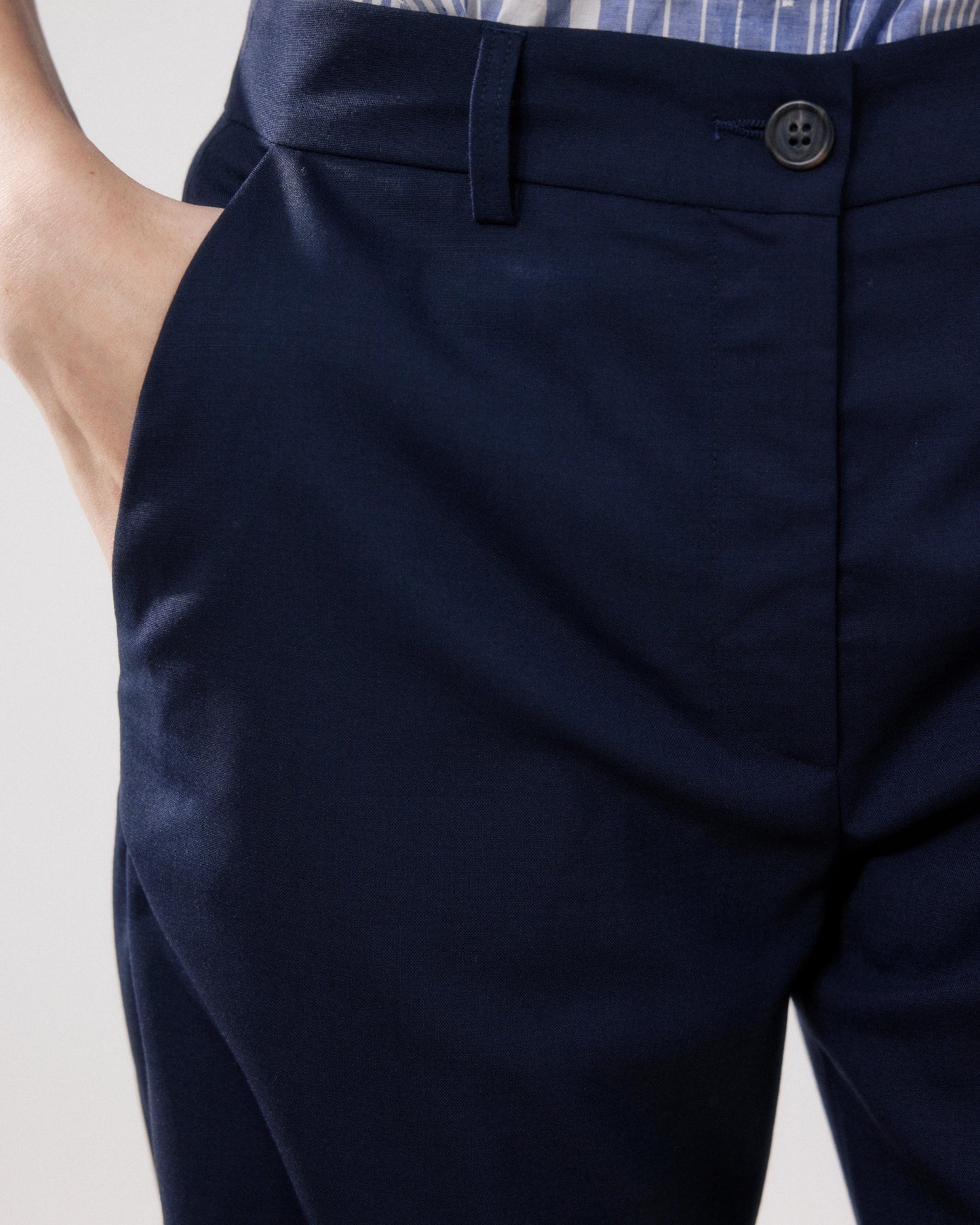 Pantalon Femme en Laine Mélangée Bleu Marine Perf