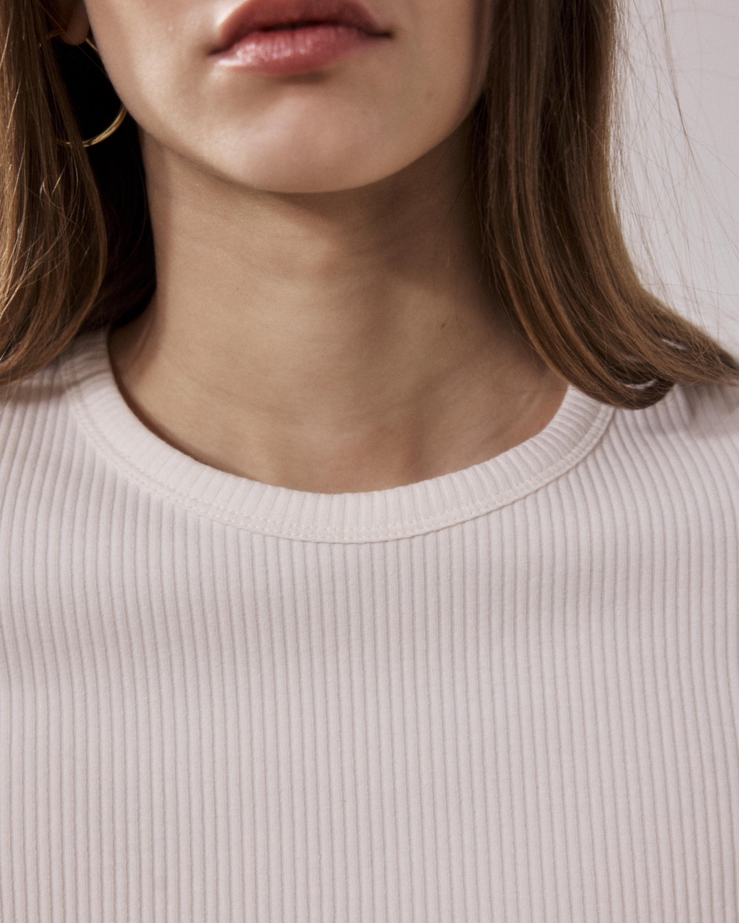 Dames T-shirt van ecru geribd katoen Tesoel