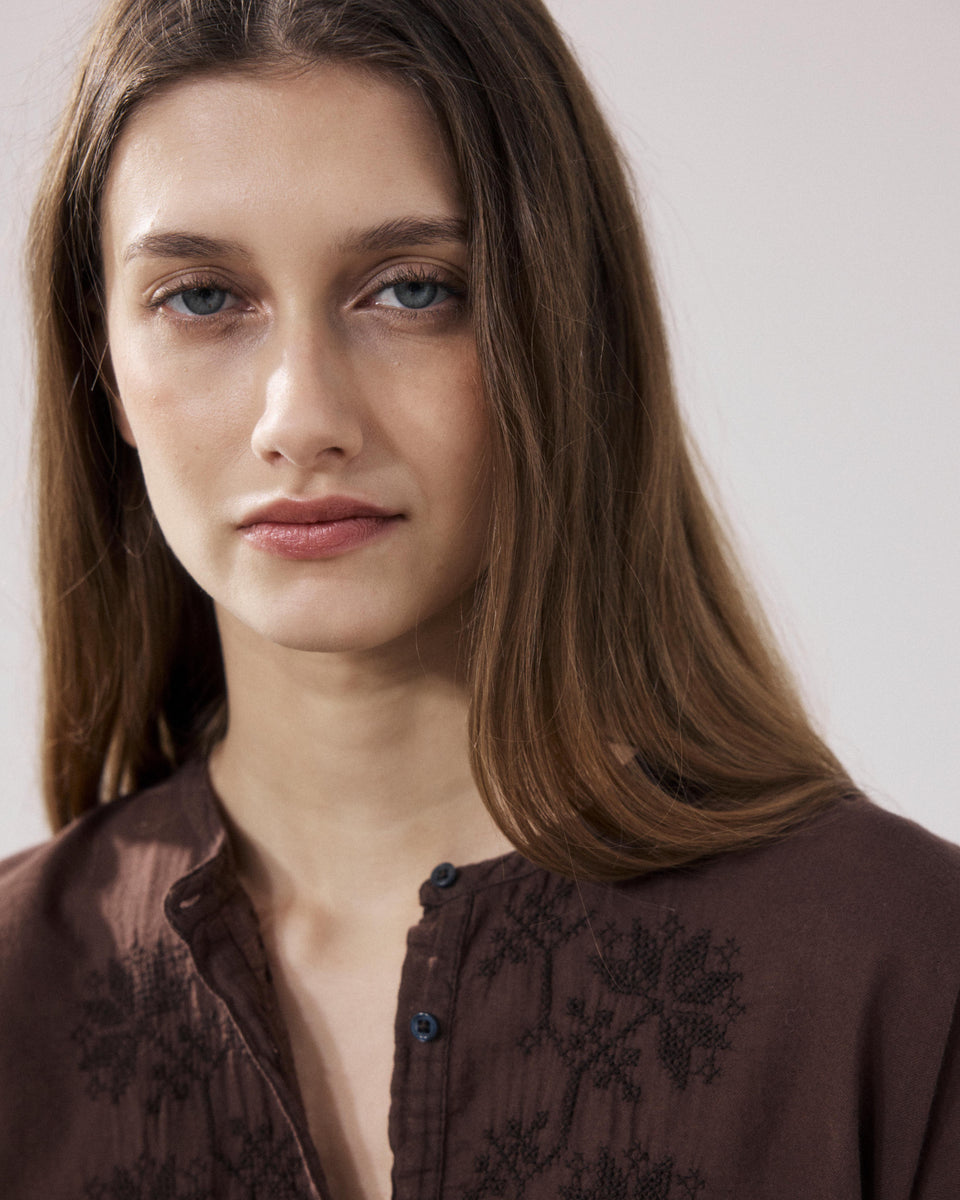 T-Shirt Femme en Coton Bi-Matière Marron Tuanne - Image alternative