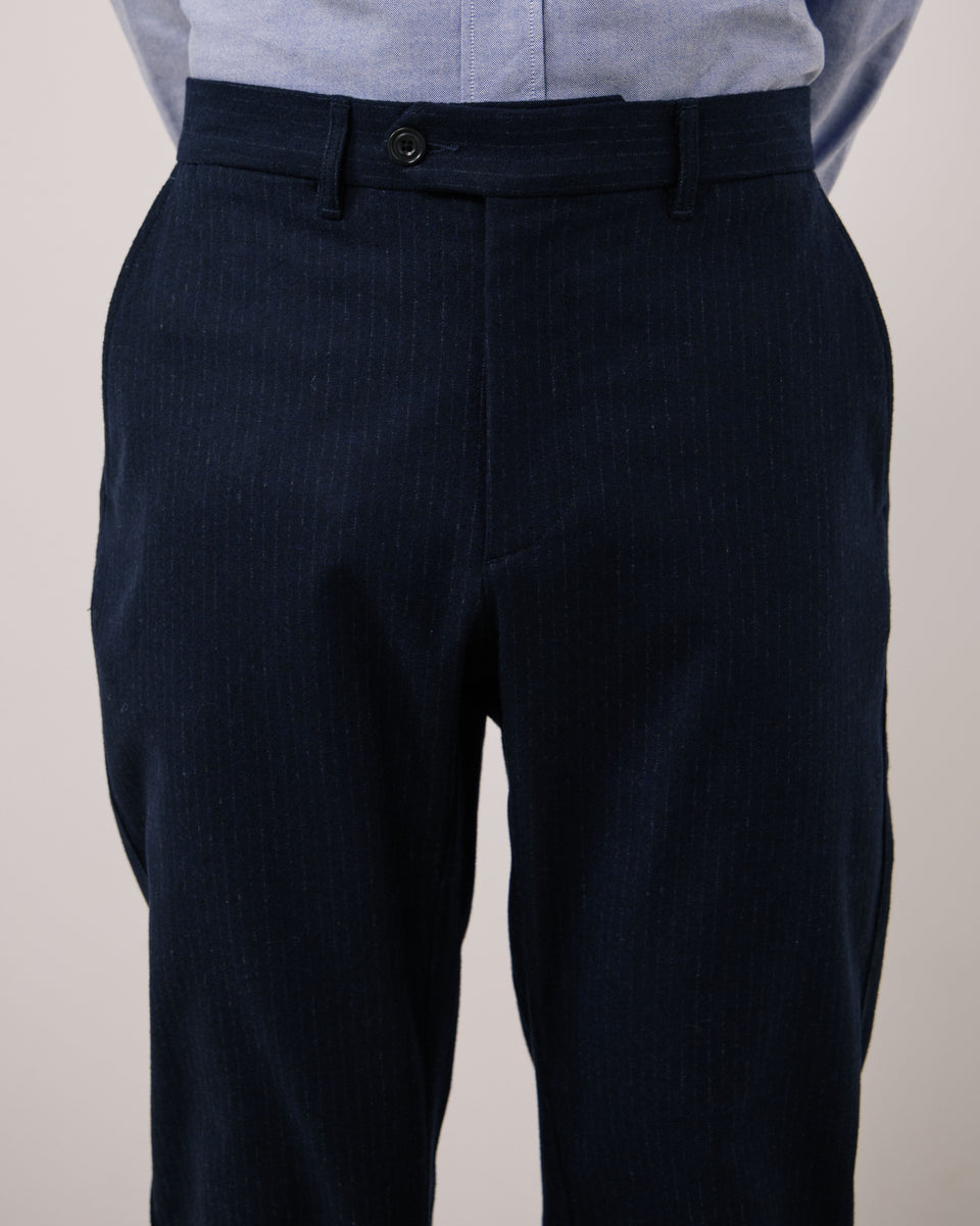 Pantalon Homme en Flanelle de Laine à Rayures Bleu Marine Taylor - Image 3