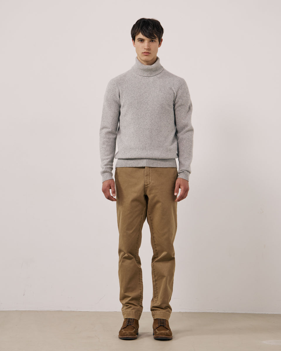 Jersey de lana merino extrafina gris para hombre Seamless Roll Neck - Image 3