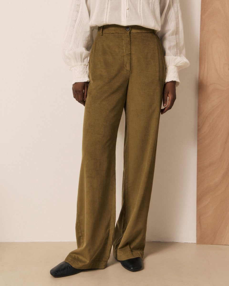 Pantaloni da donna in velluto a coste verde Positanon - Image 2
