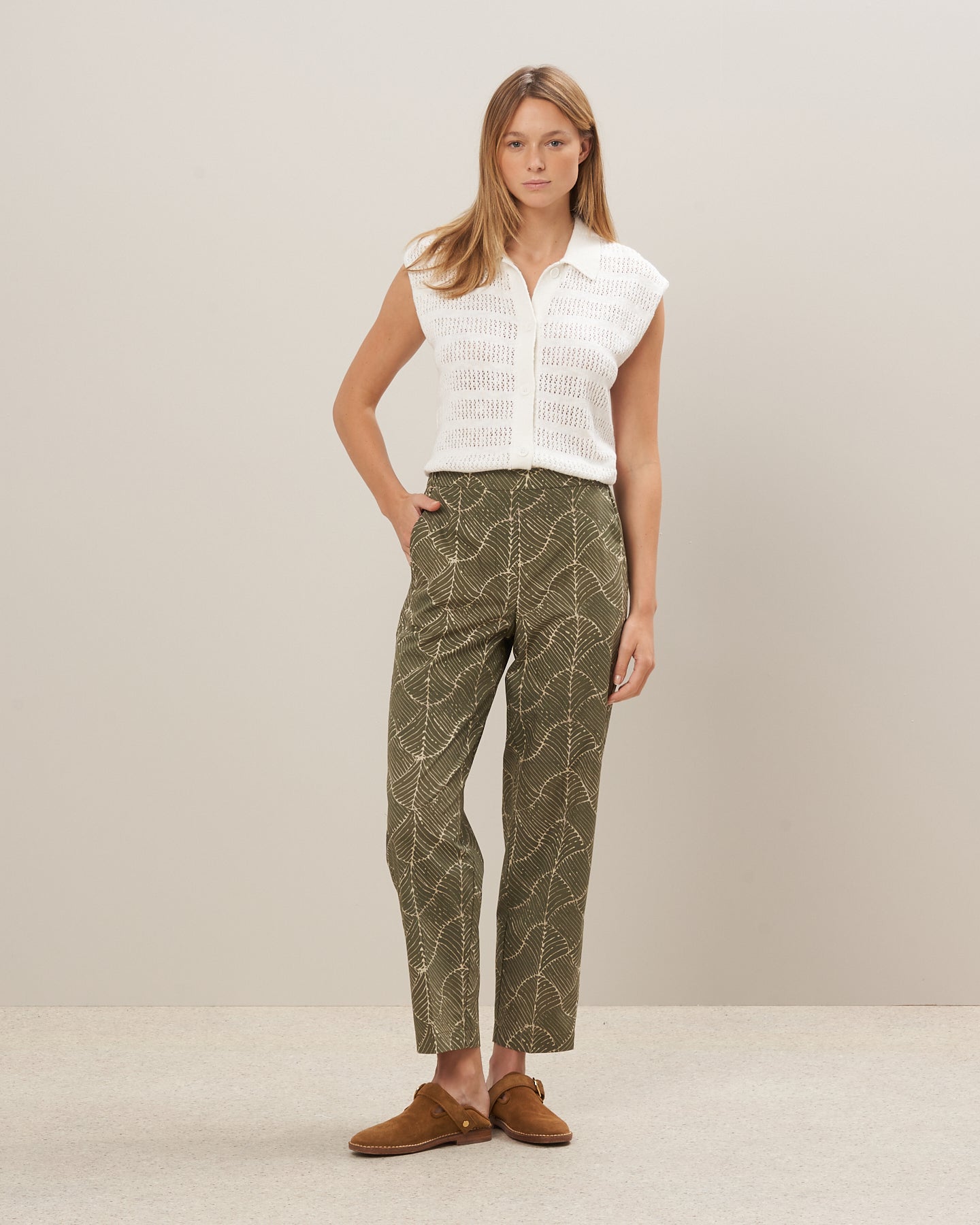 Pantalon Femme en coton imprimé feuilles Beige Pili BBPG623-01