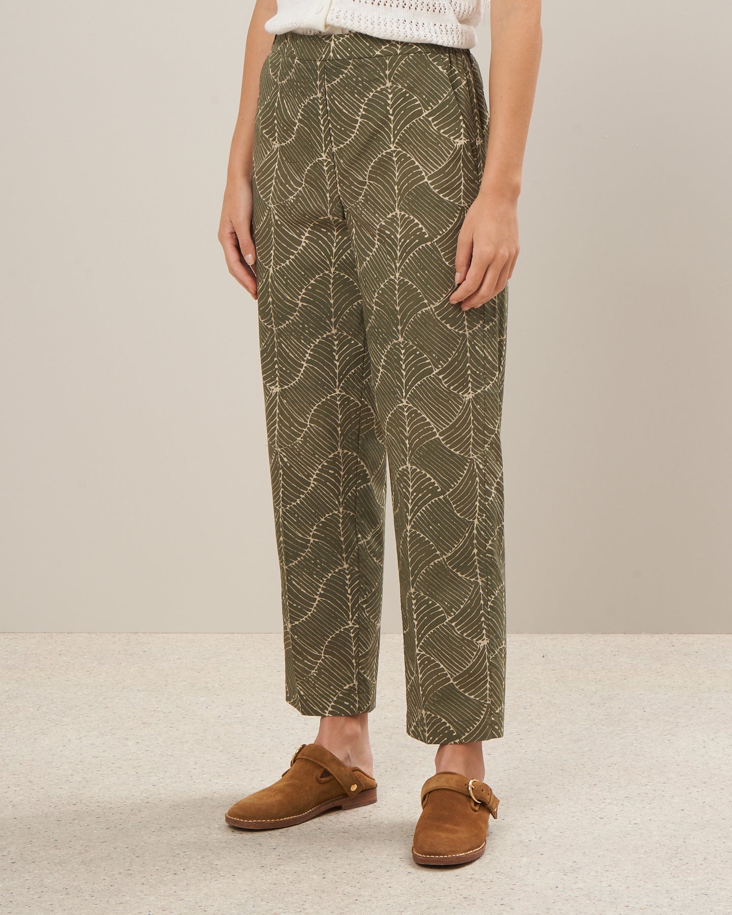 Pantalon Femme en coton imprimé feuilles Beige Pili BBPG623-01