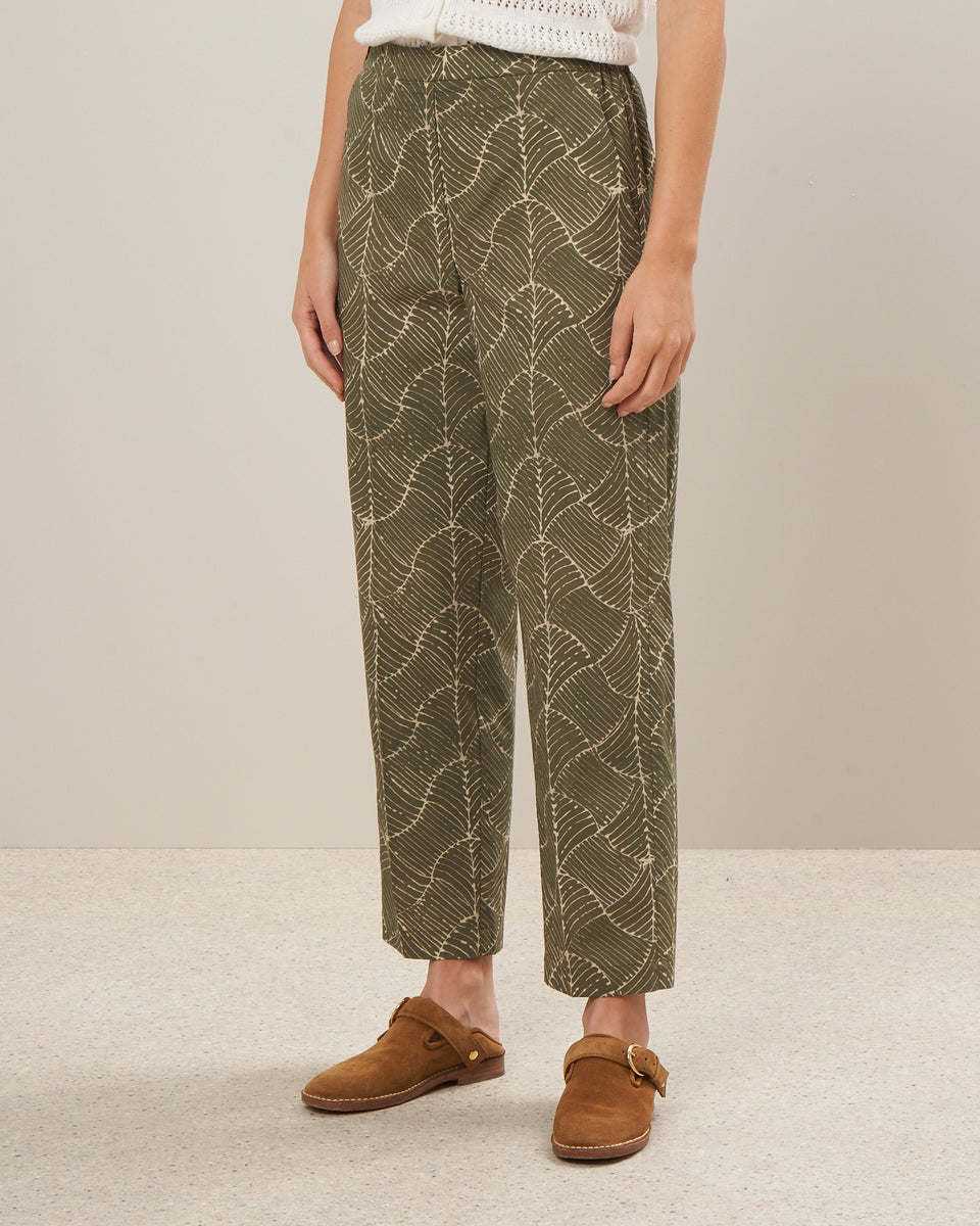 Pantalon Femme en coton imprimé feuilles Vert militaire Pili - Image alternative