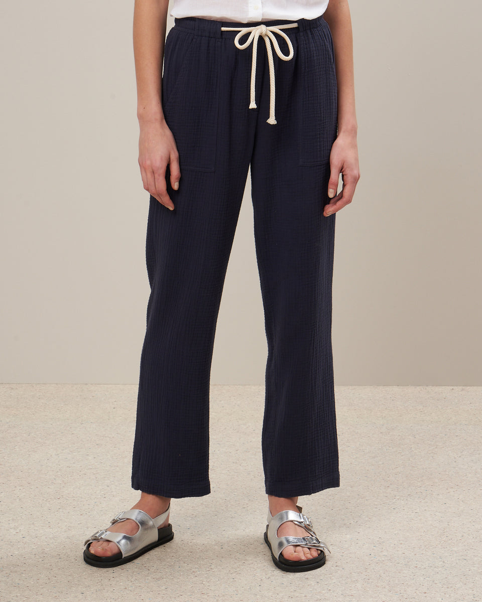 Pantalon Femme en double gaze de coton Bleu marine Poma - Image alternative