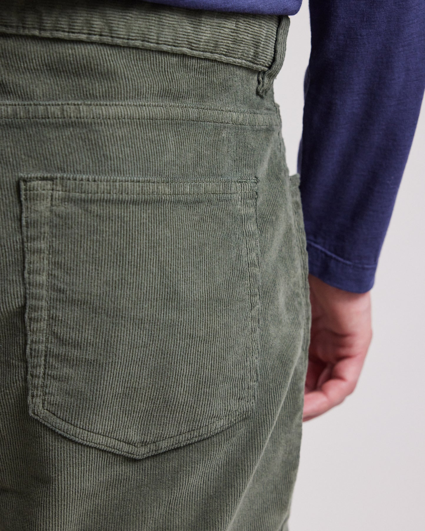 Pantalon Homme en velours côtelé Vert Militaire Tim