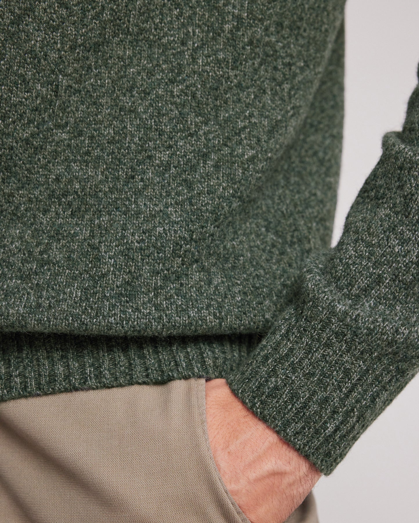 Pull Homme en laine lambswool Vert Militaire