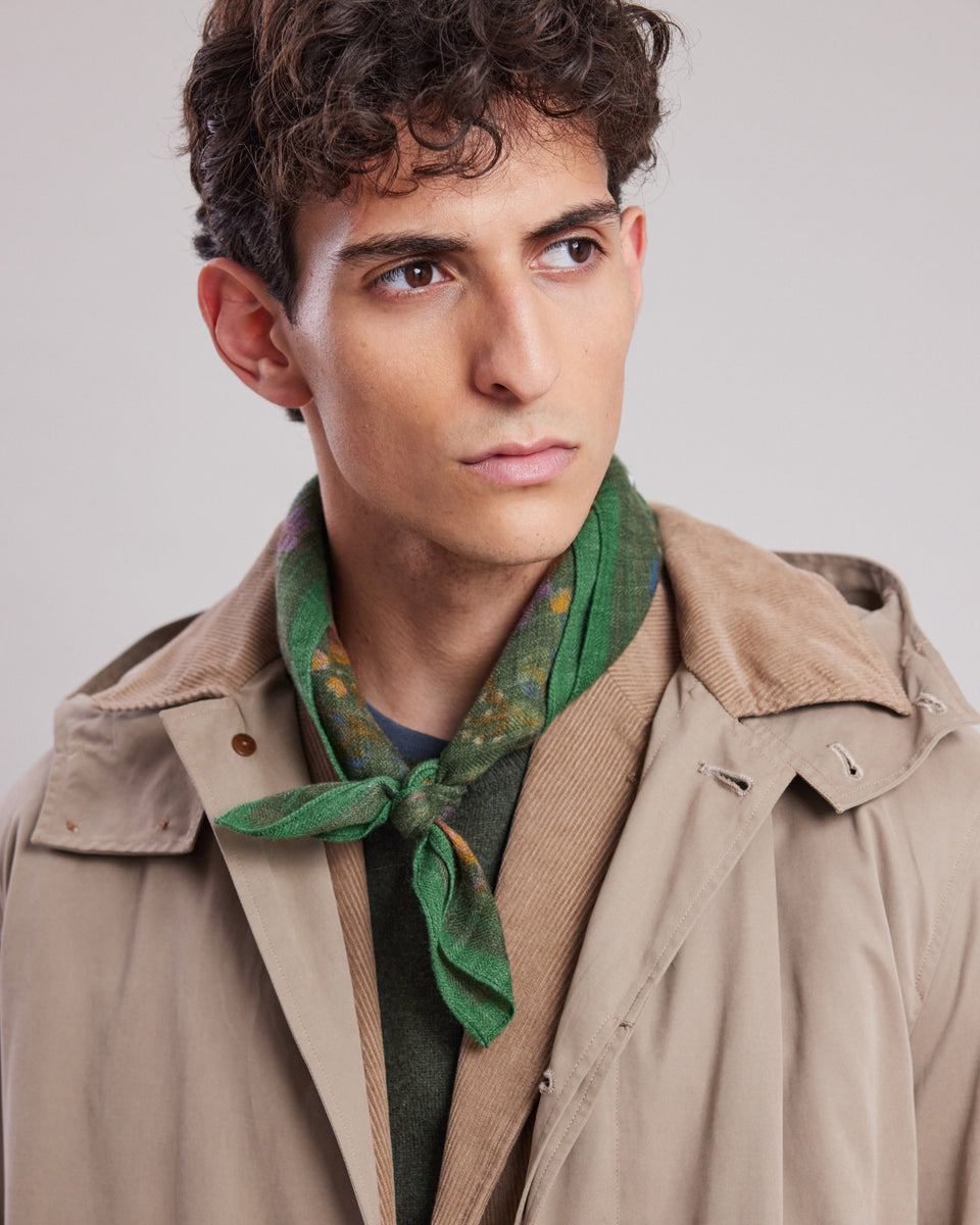 Men's Green jungle print wool Scarf - Image alternative