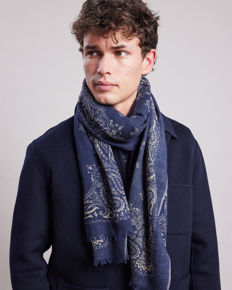 Men's Indigo bandana print wool Scarf - Image principale