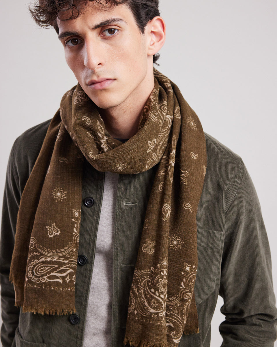 Men's Military Green bandana print wool Scarf - Image alternative