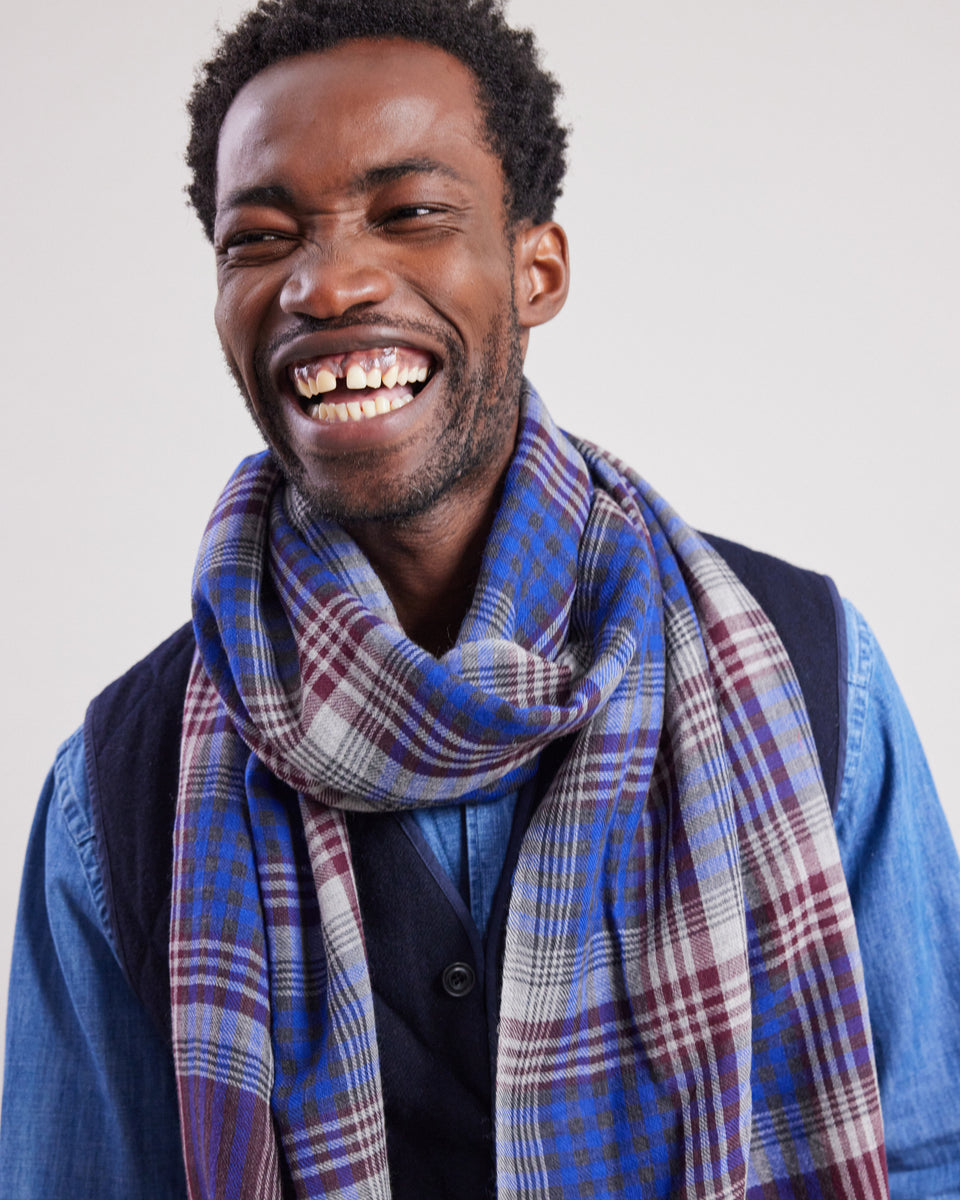 Men's Blue tartan wool Scarf - Image alternative