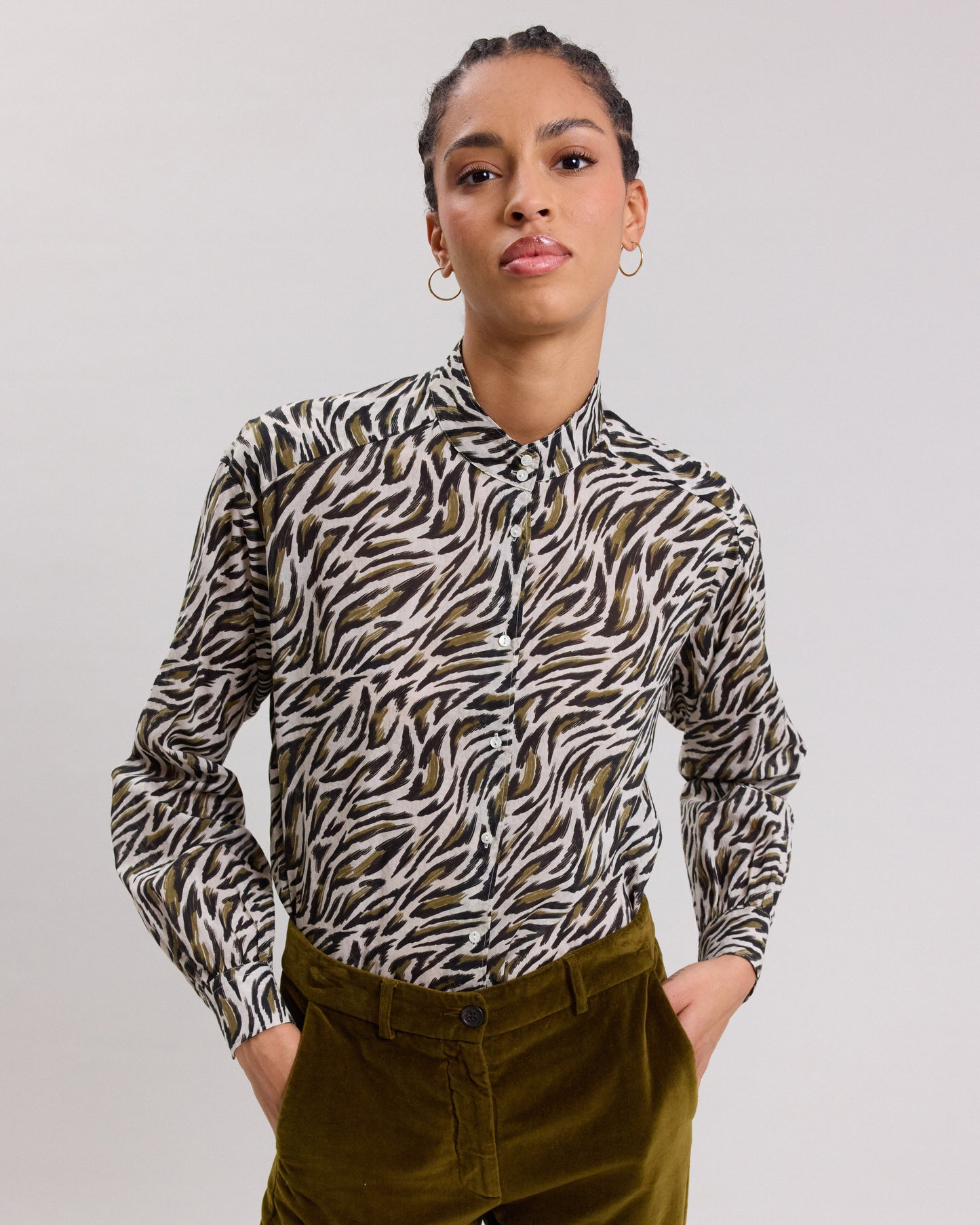 Calim Women's green & beige leopard print cotton Shirt