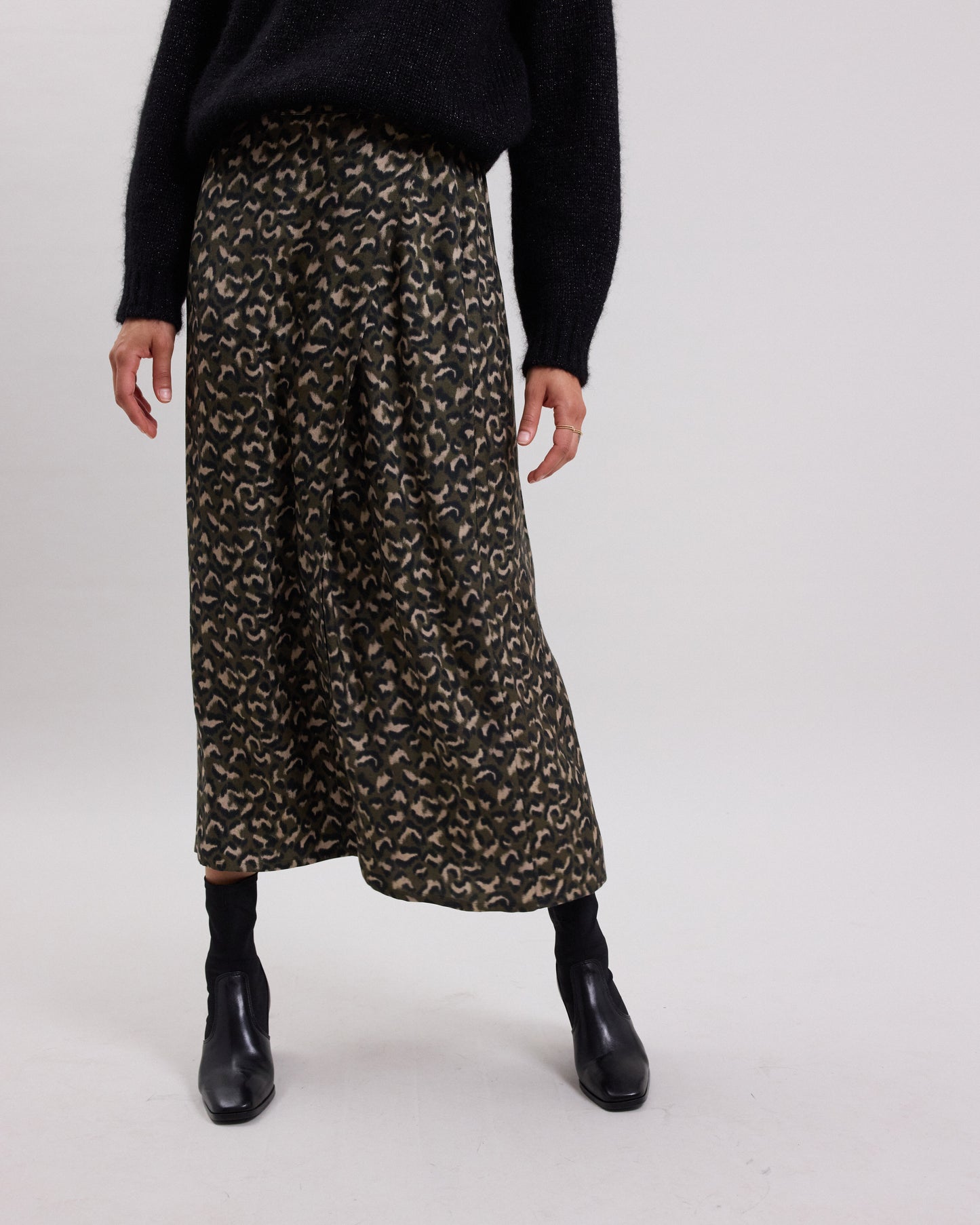 Justesse Women's leopard beige print viscose Skirt