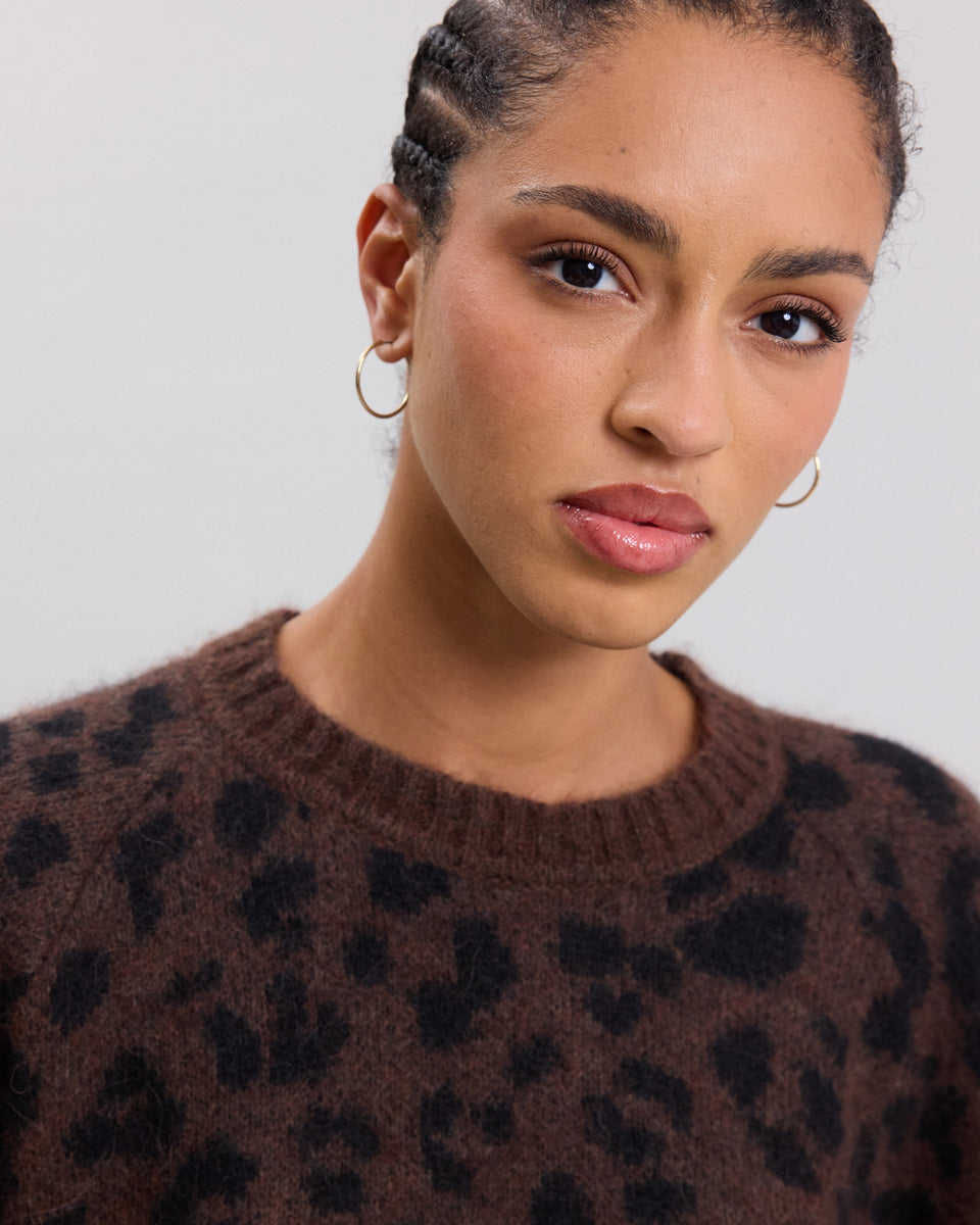 Madoua Women's leopard print blend alpaca Sweater - Image alternative