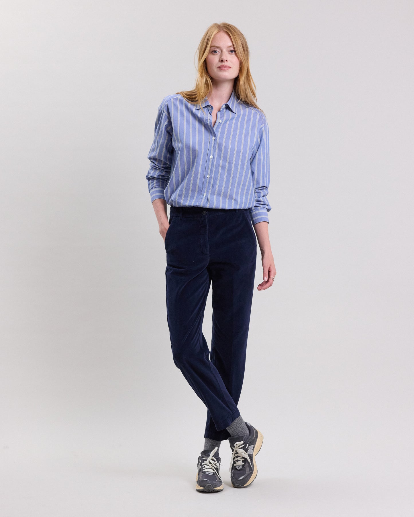 Pantalon Femme en velours lisse Bleu marine Perfect