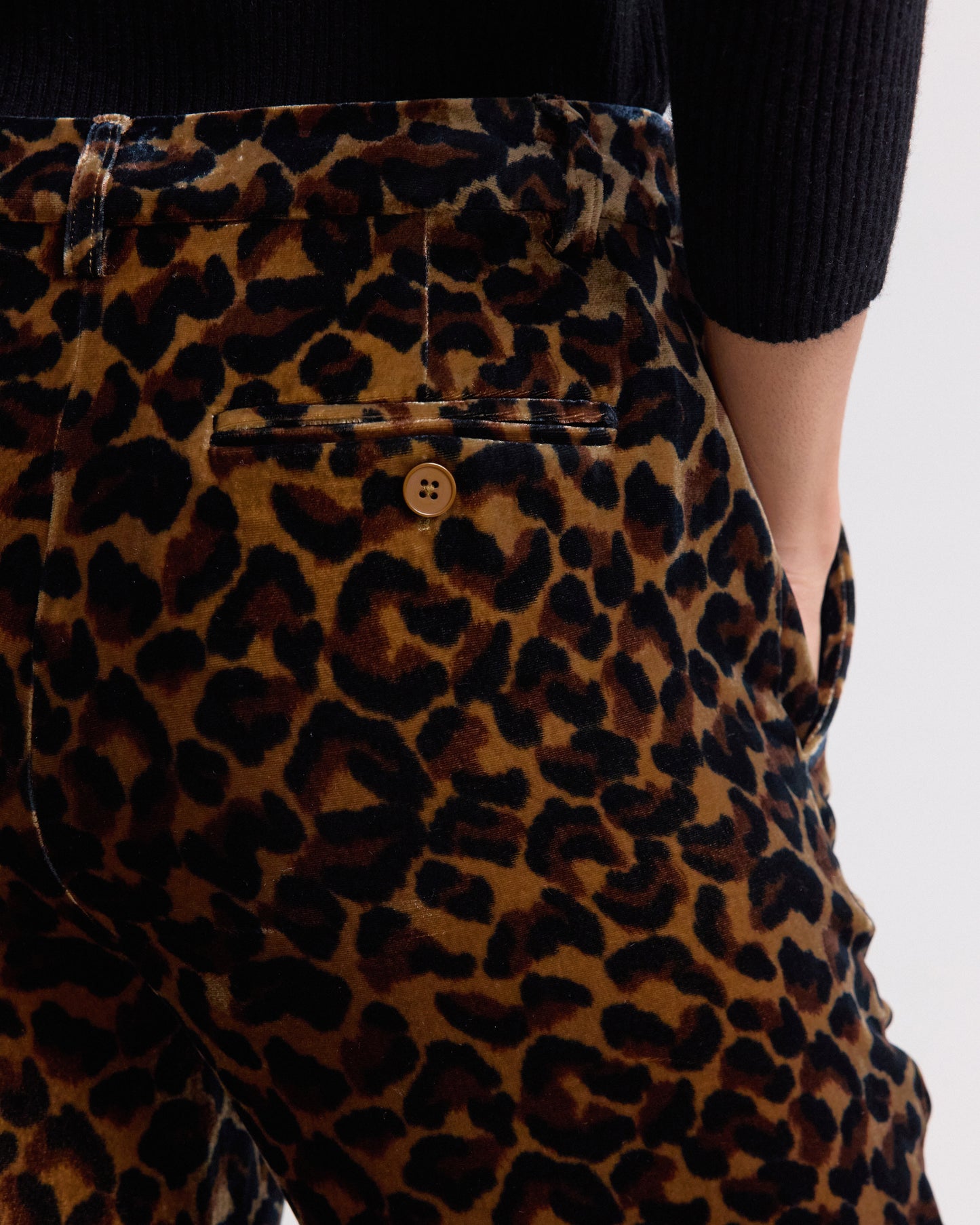 Pilgrim Women's Leopard print velvet Pants