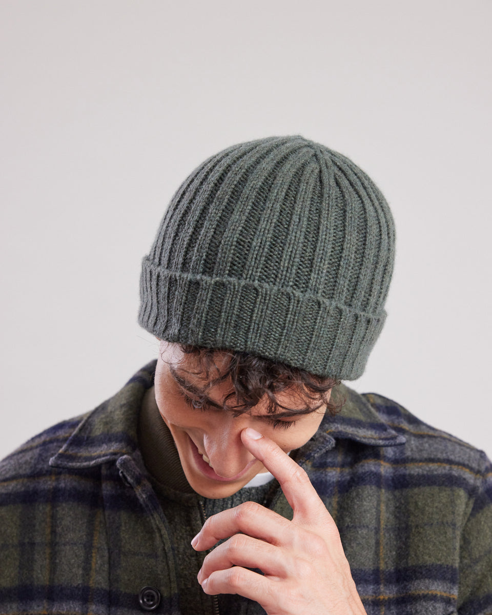 Men's Forest Green wool & cashmere Beanie - Image alternative