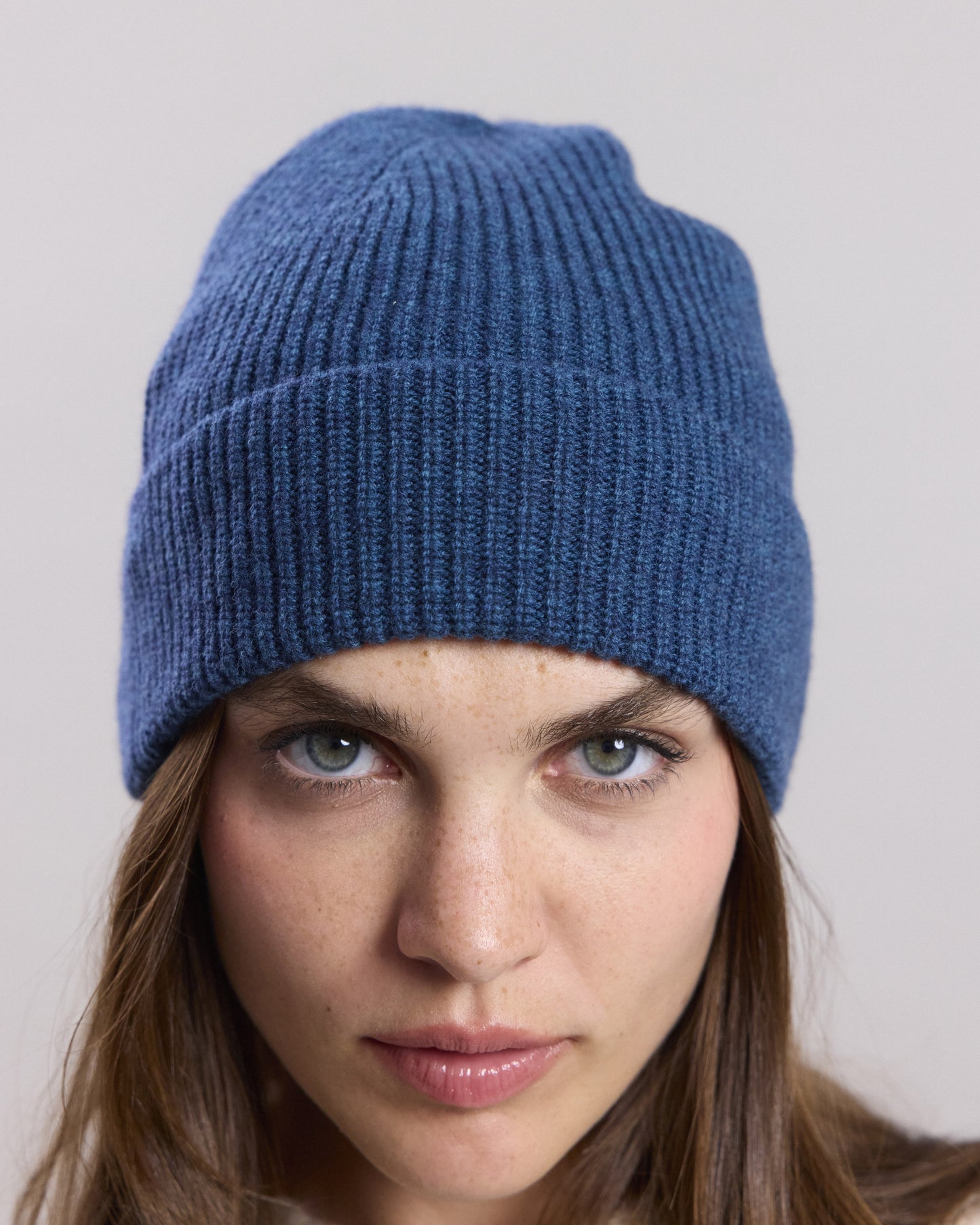 Bonnet Femme en laine mérinos et cachemire Bleu Polaire Melva