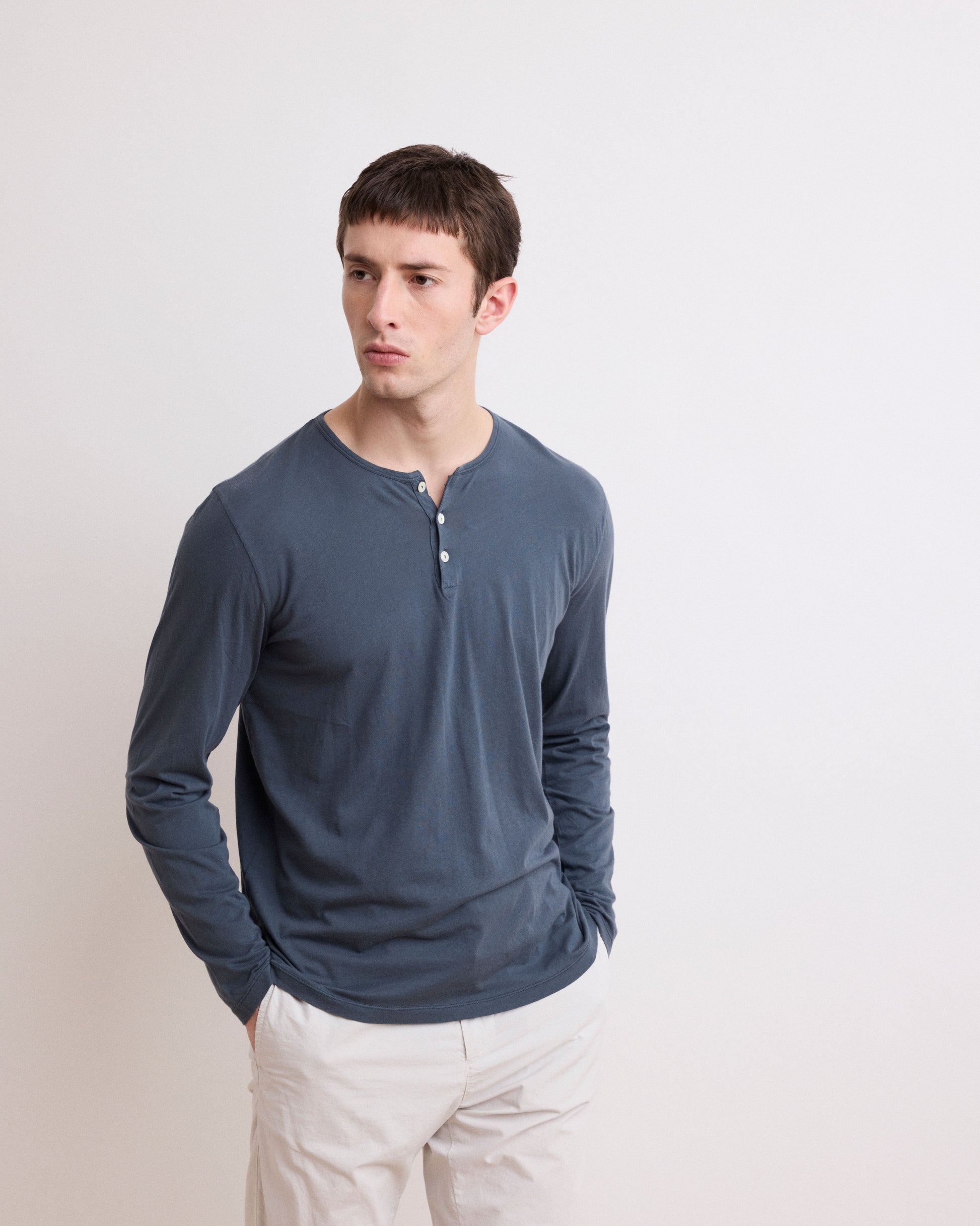 Tee Shirt Homme en Jersey de Coton Léger Carbone Light Henley