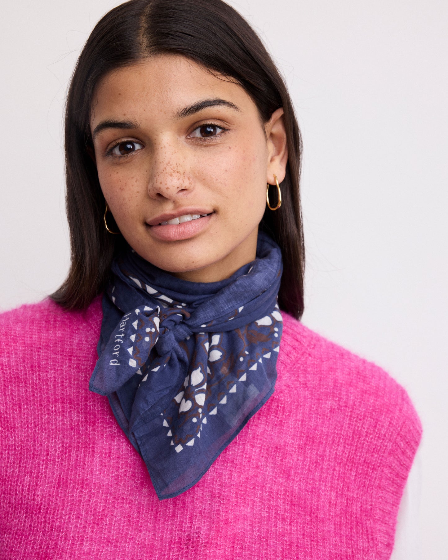 Bandana Femme en Voile de Coton Imprimé Bleu Marine Hibiscus