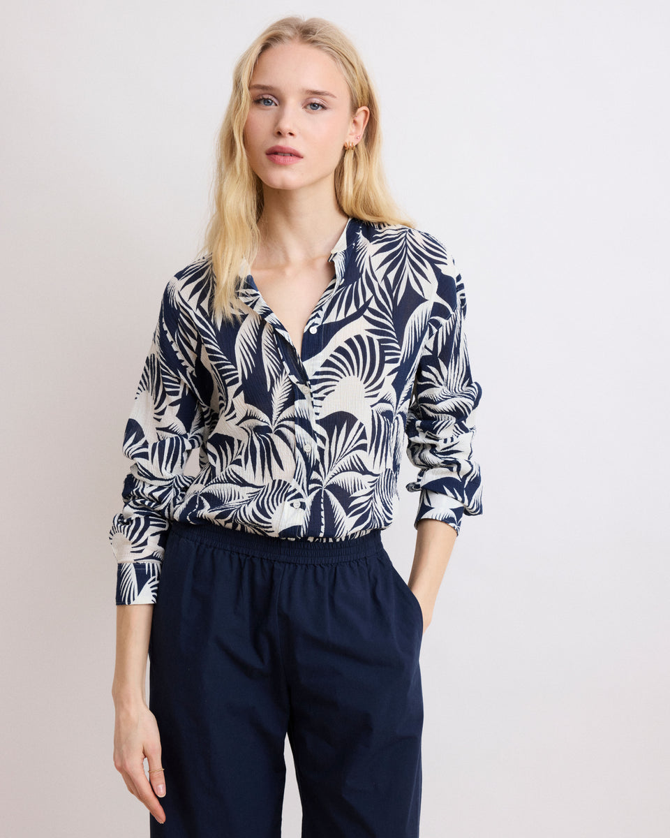 Cristal Women's Navy Blue Palm Printed Seersucker Cotton Shirt - Image principale